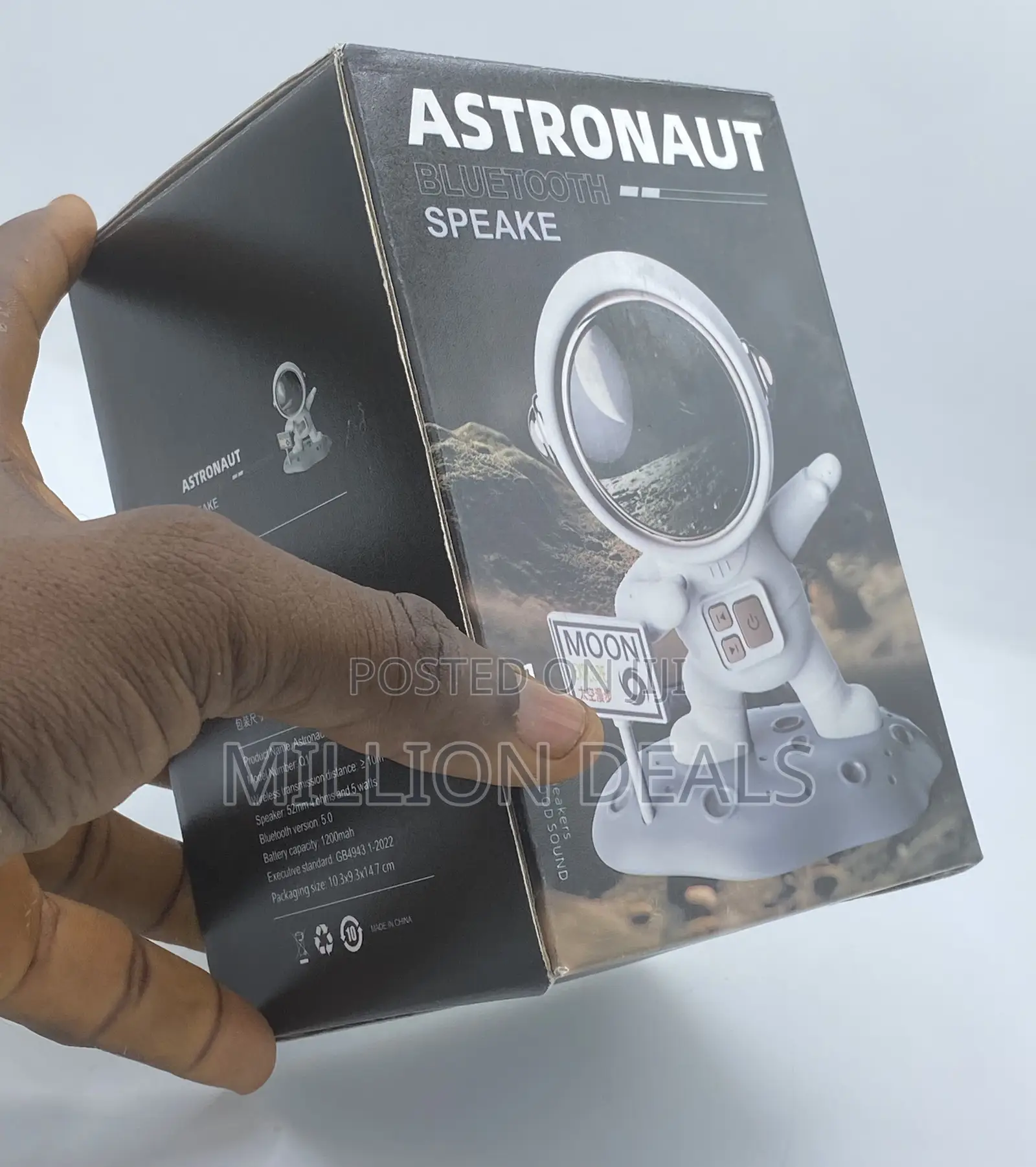 Mini Astronaut Bluetooth Speaker