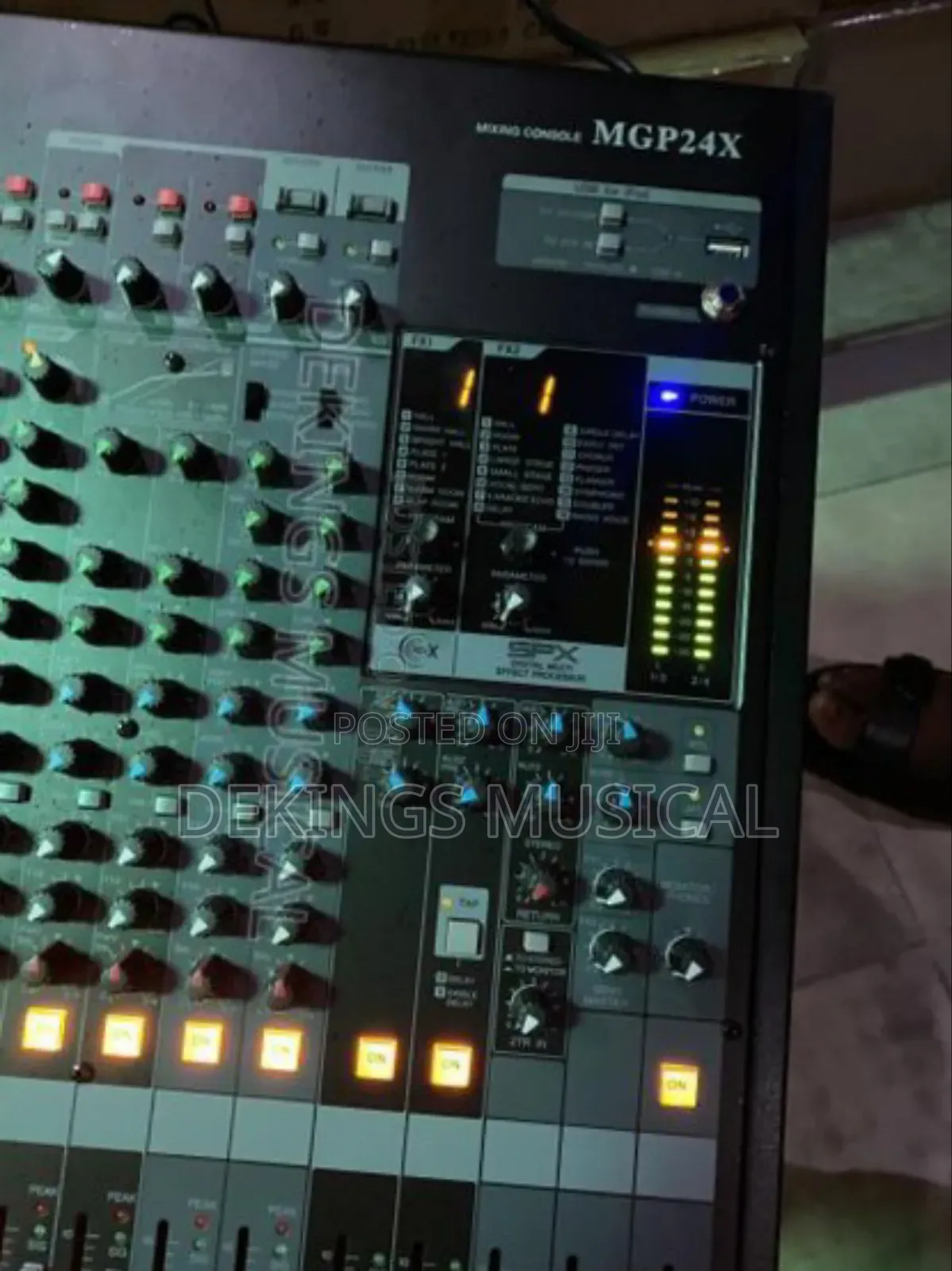 Yamaha Mgp24x Analog Mixer Console With DSP Effect