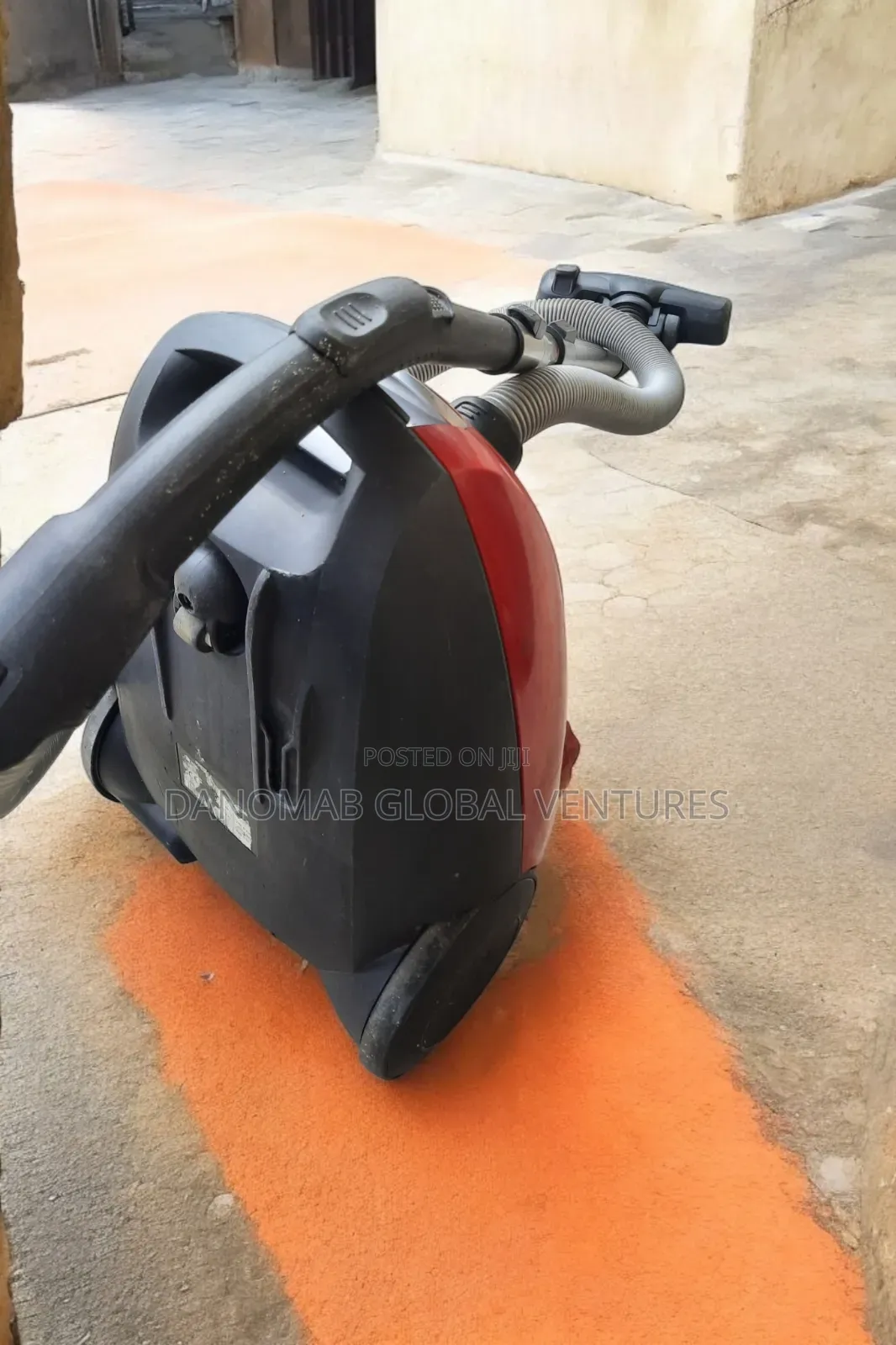 Standard Vacuum Cleaner For Both Cars And Home Use