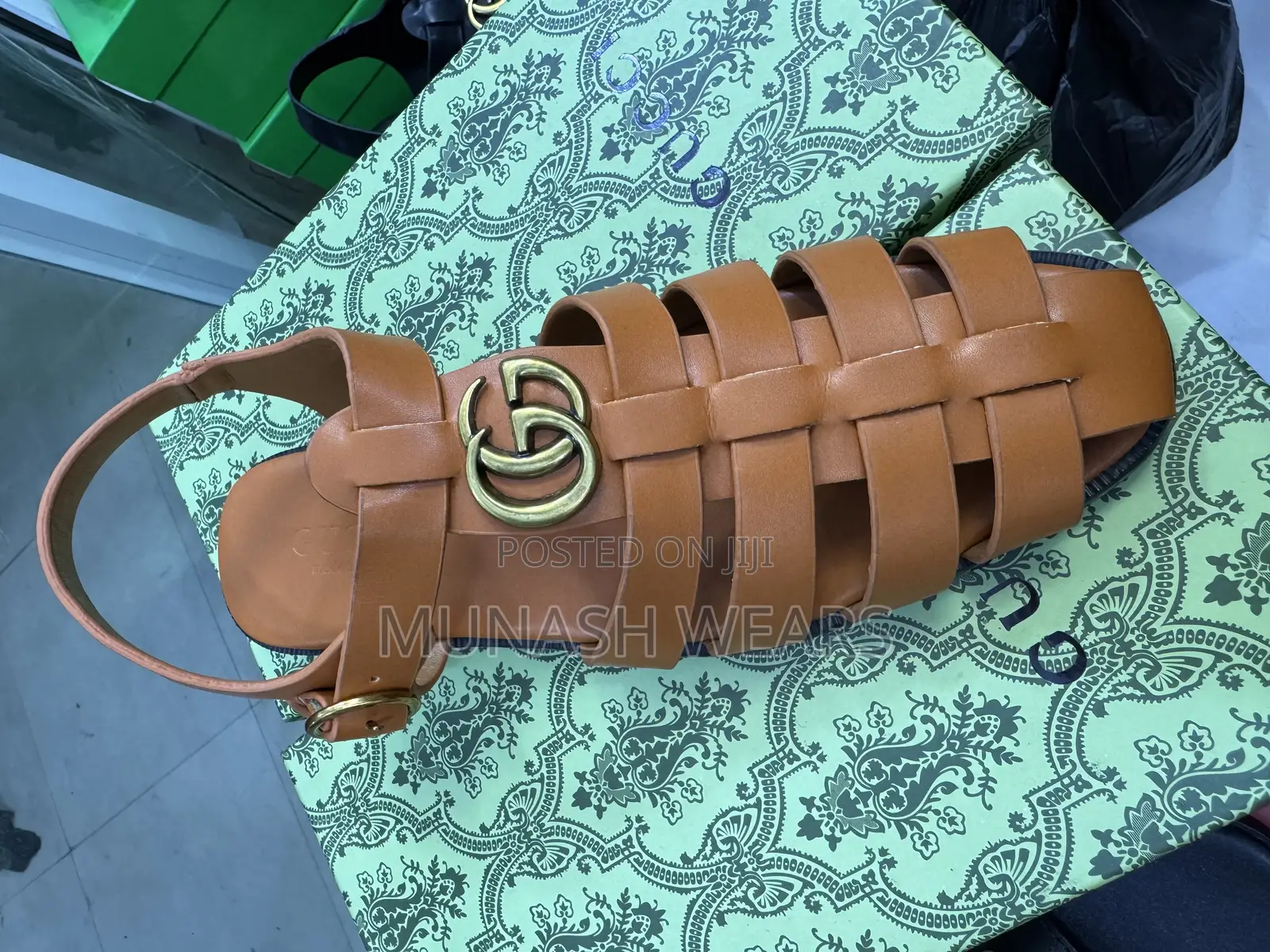 Gucci Leather Luxury Shoe Sandal