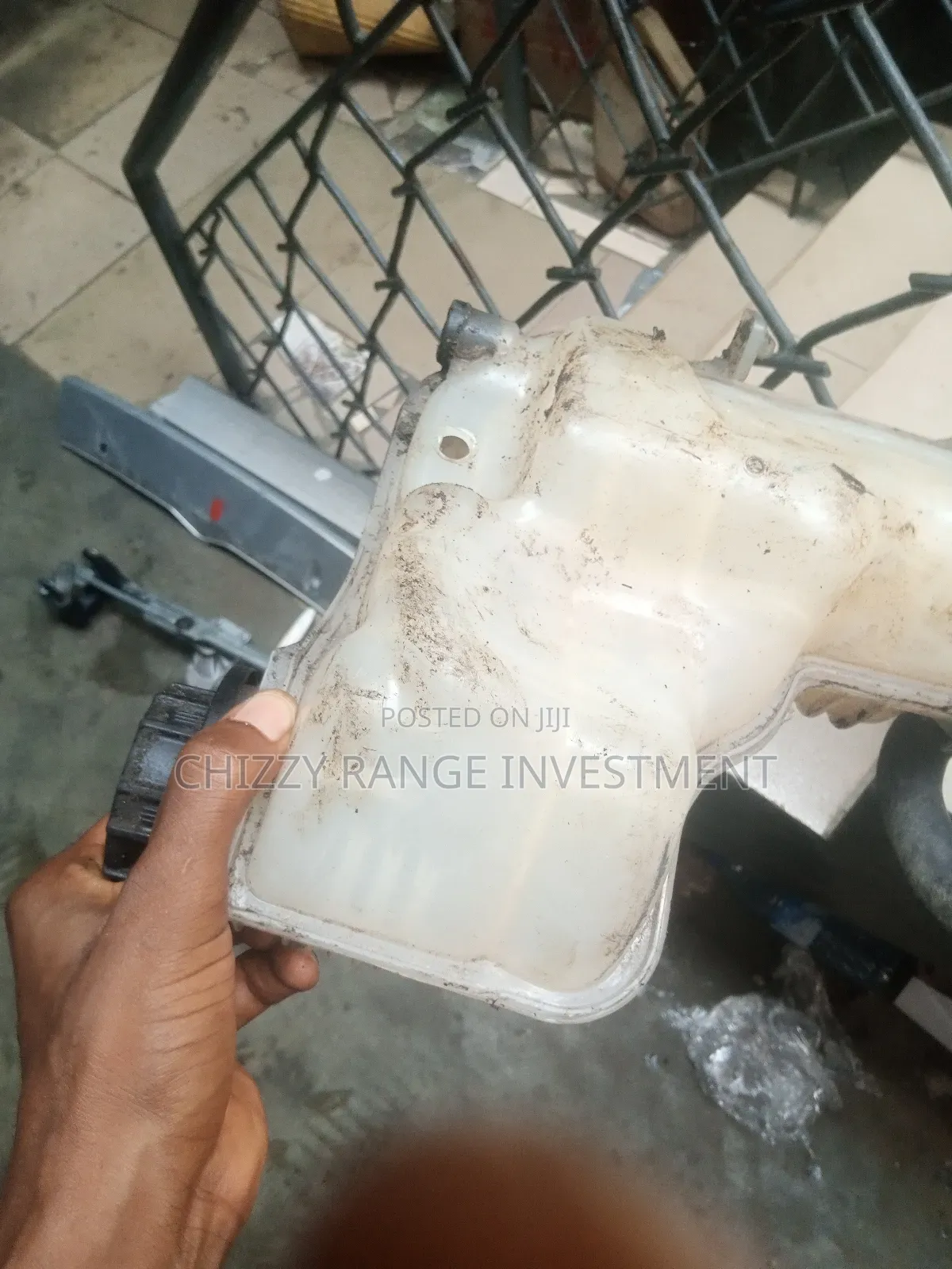 Range Rover 2014 Water Can