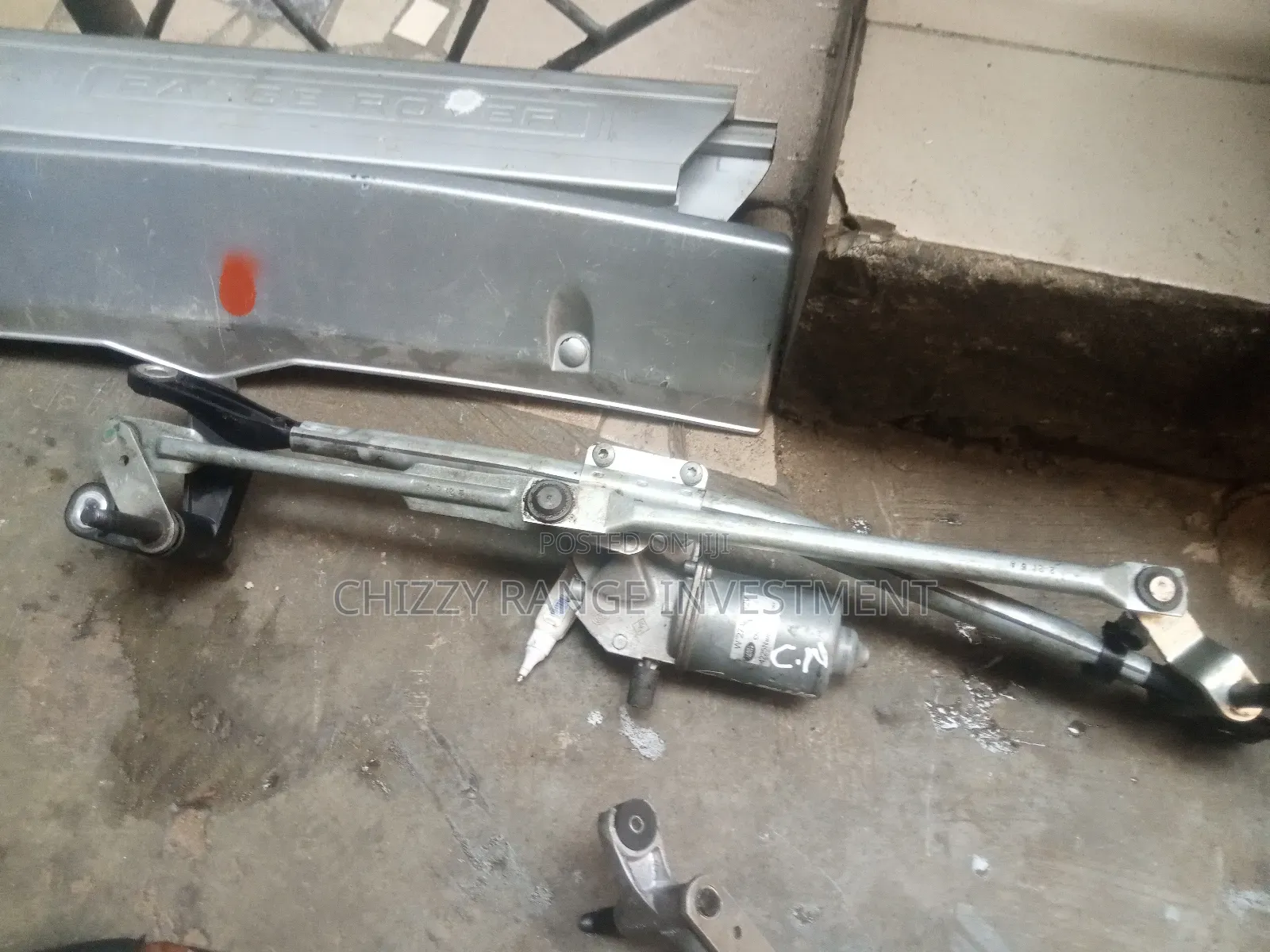Range Rover Evoque Engine Whiner for Front Windscreen