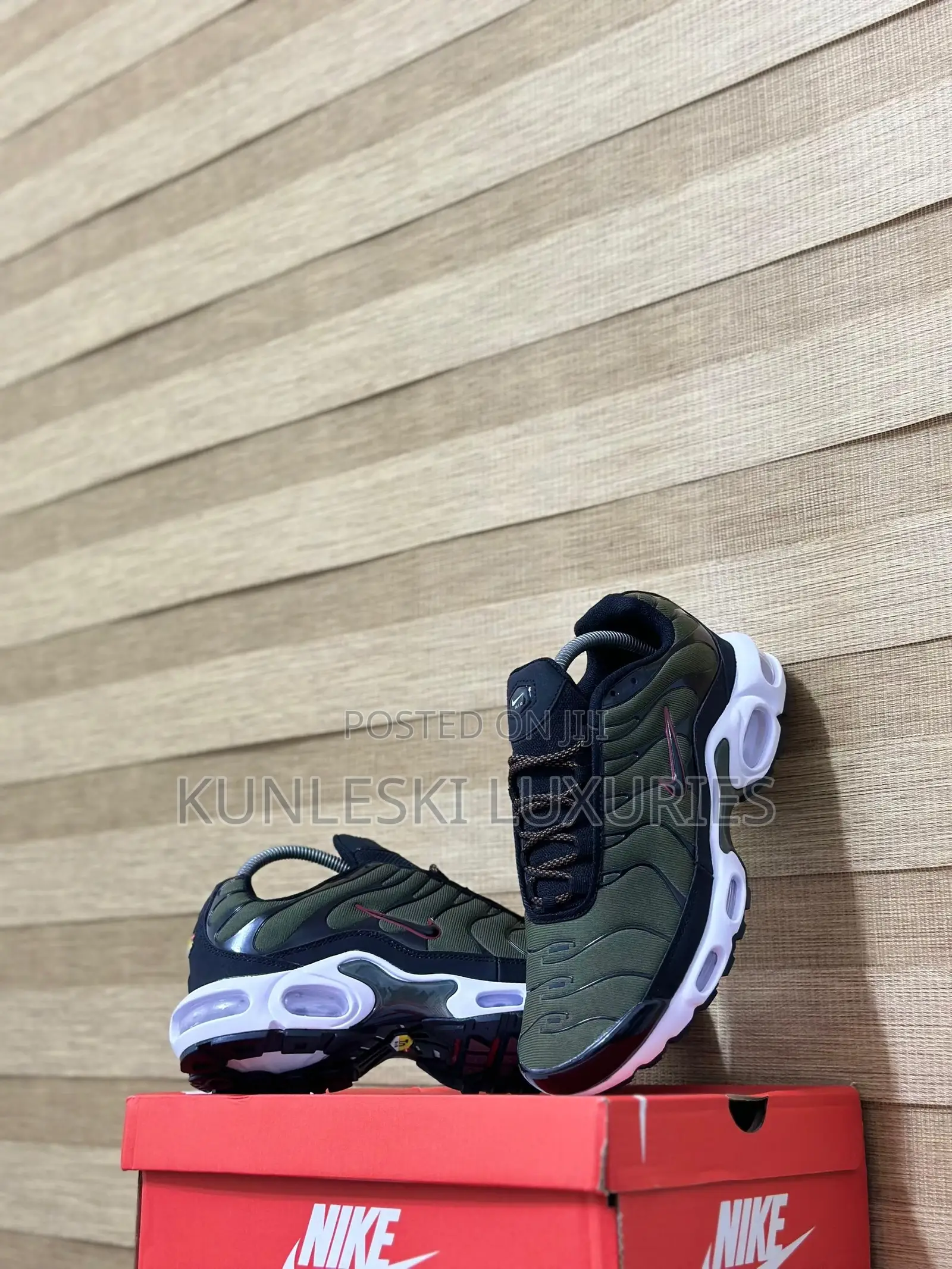 Original Nike Air Max TN Plus 1 Black Olive Green Sneakers