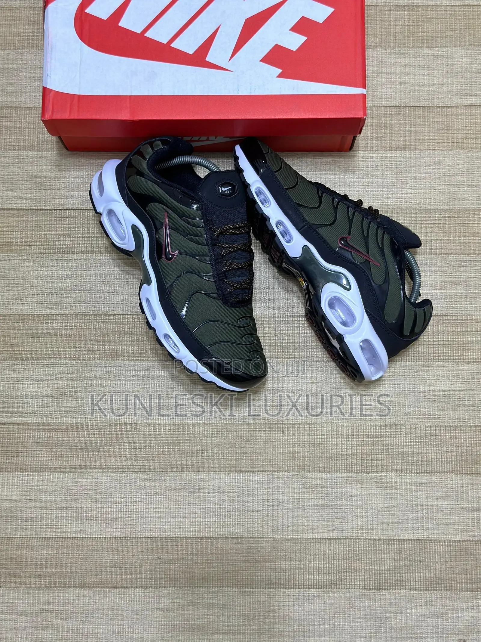 Original Nike Air Max TN Plus 1 Black Olive Green Sneakers