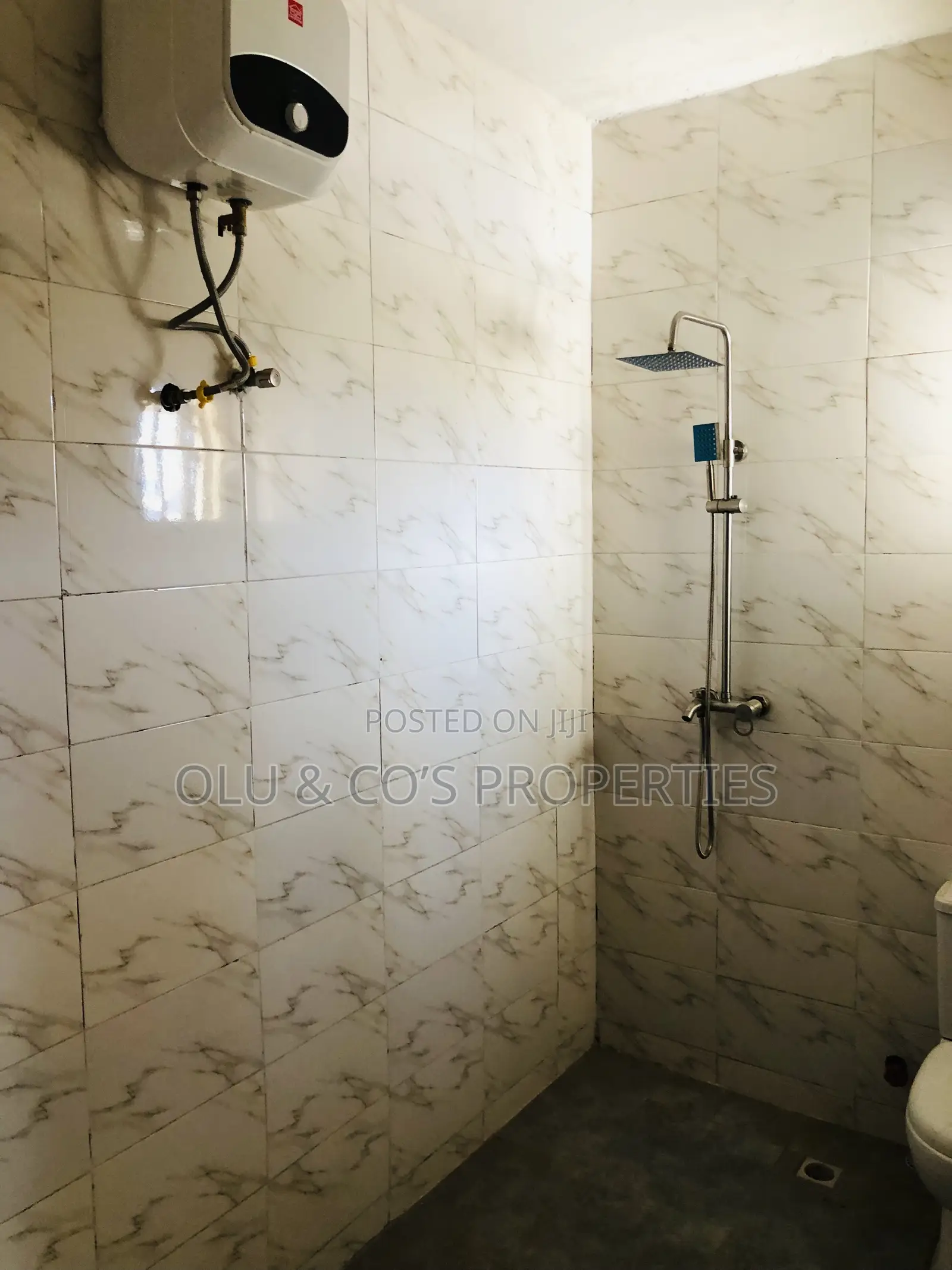 2bdrm Block of Flats in River Pack Estate, Lugbe District for rent