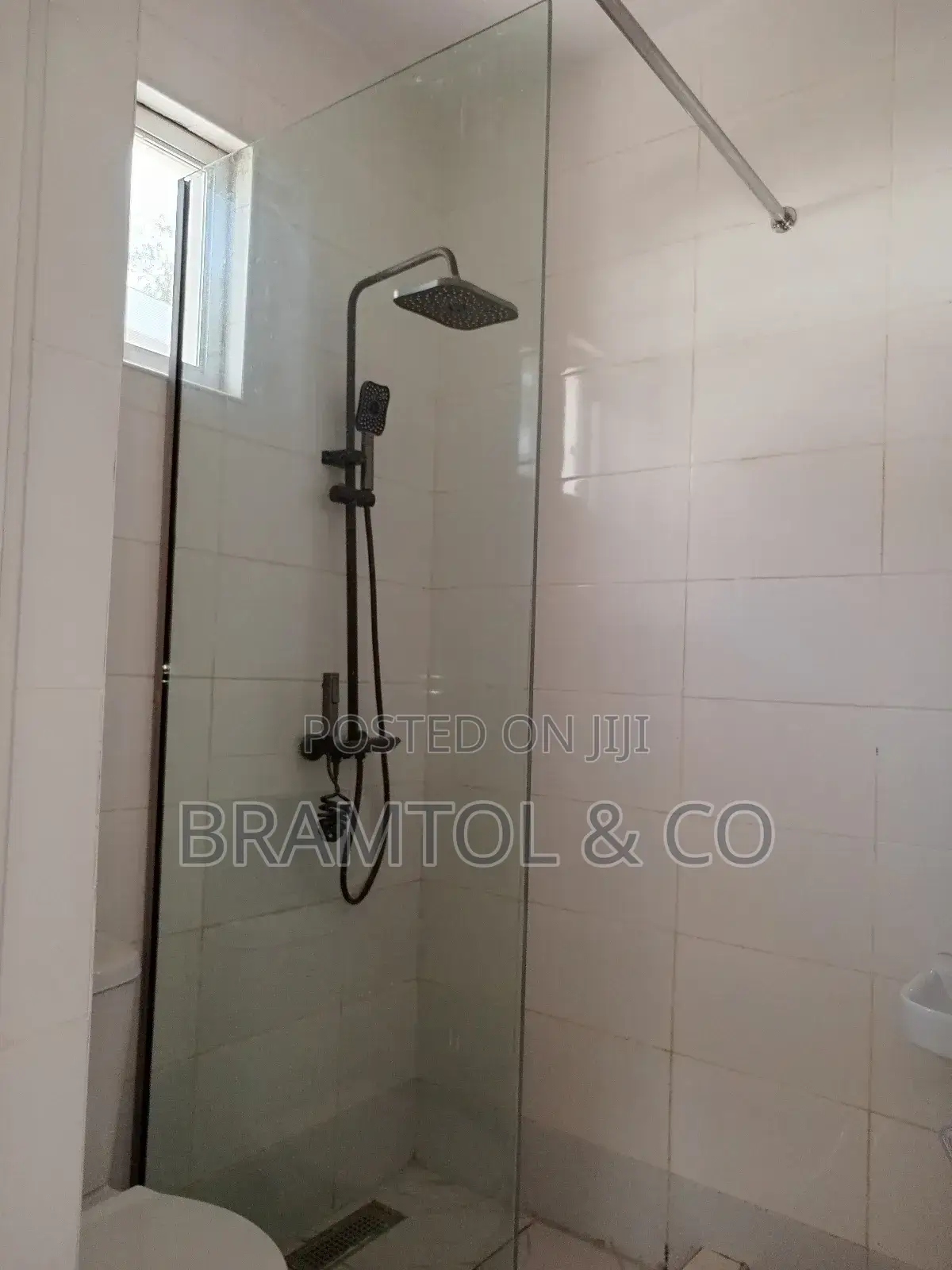 2bdrm Block of Flats in Wuse 2 for rent
