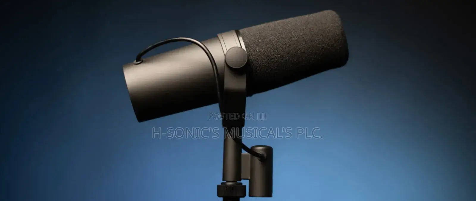 Shure Sm-7b Podcast Dynamic and Condenser Microphone