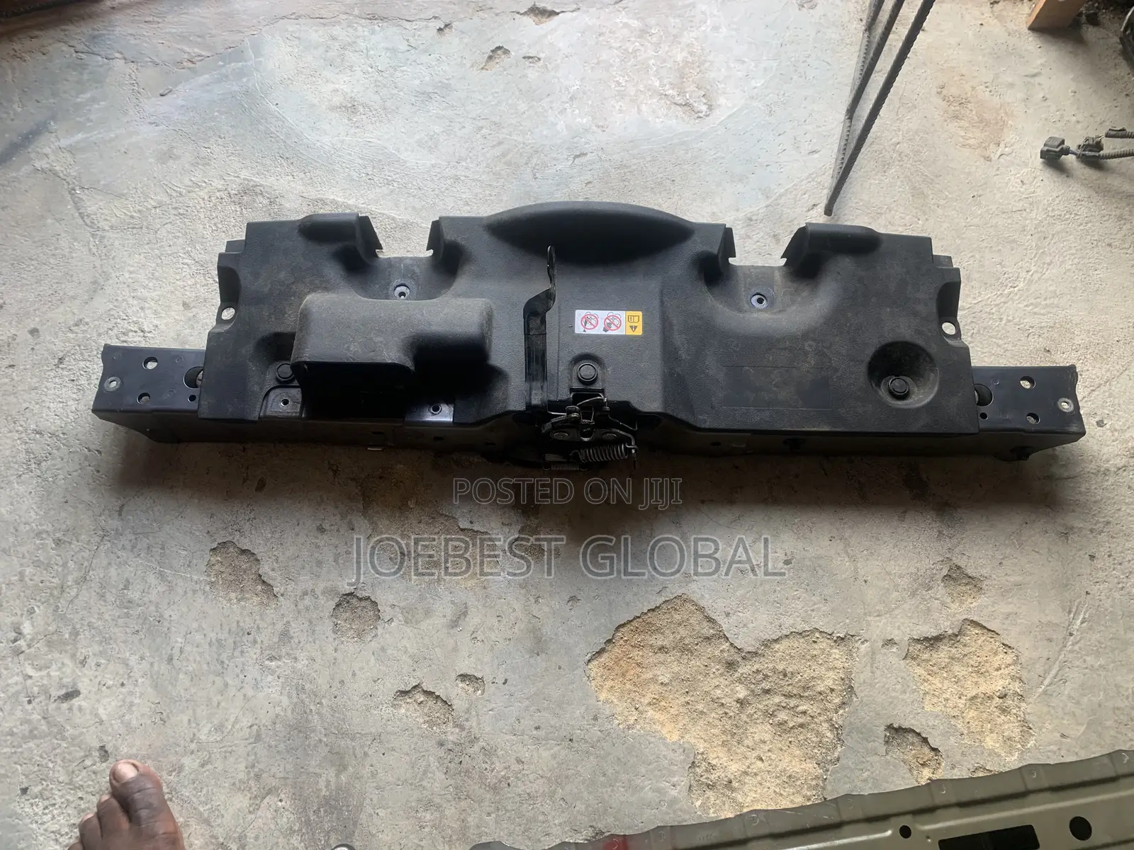 Front Chassis Plastic Toyota RAV4 2020