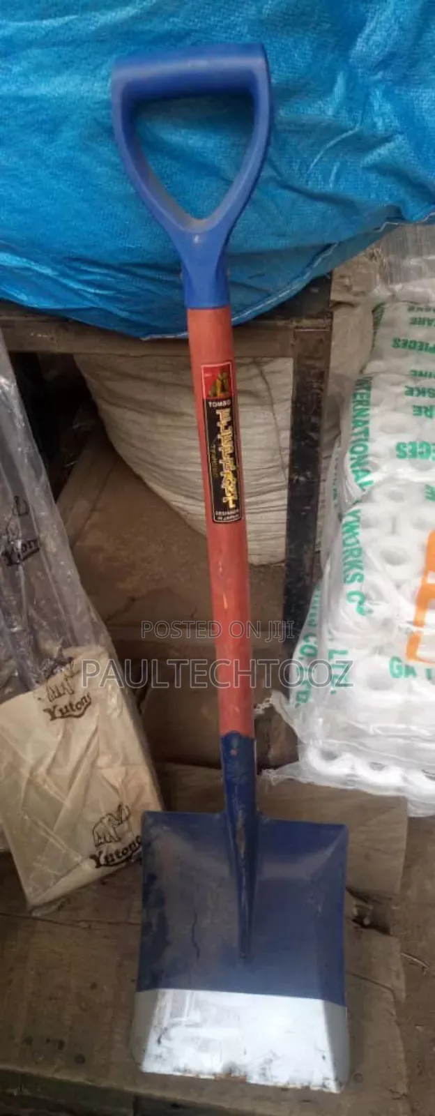 Wooden Handle Shovels