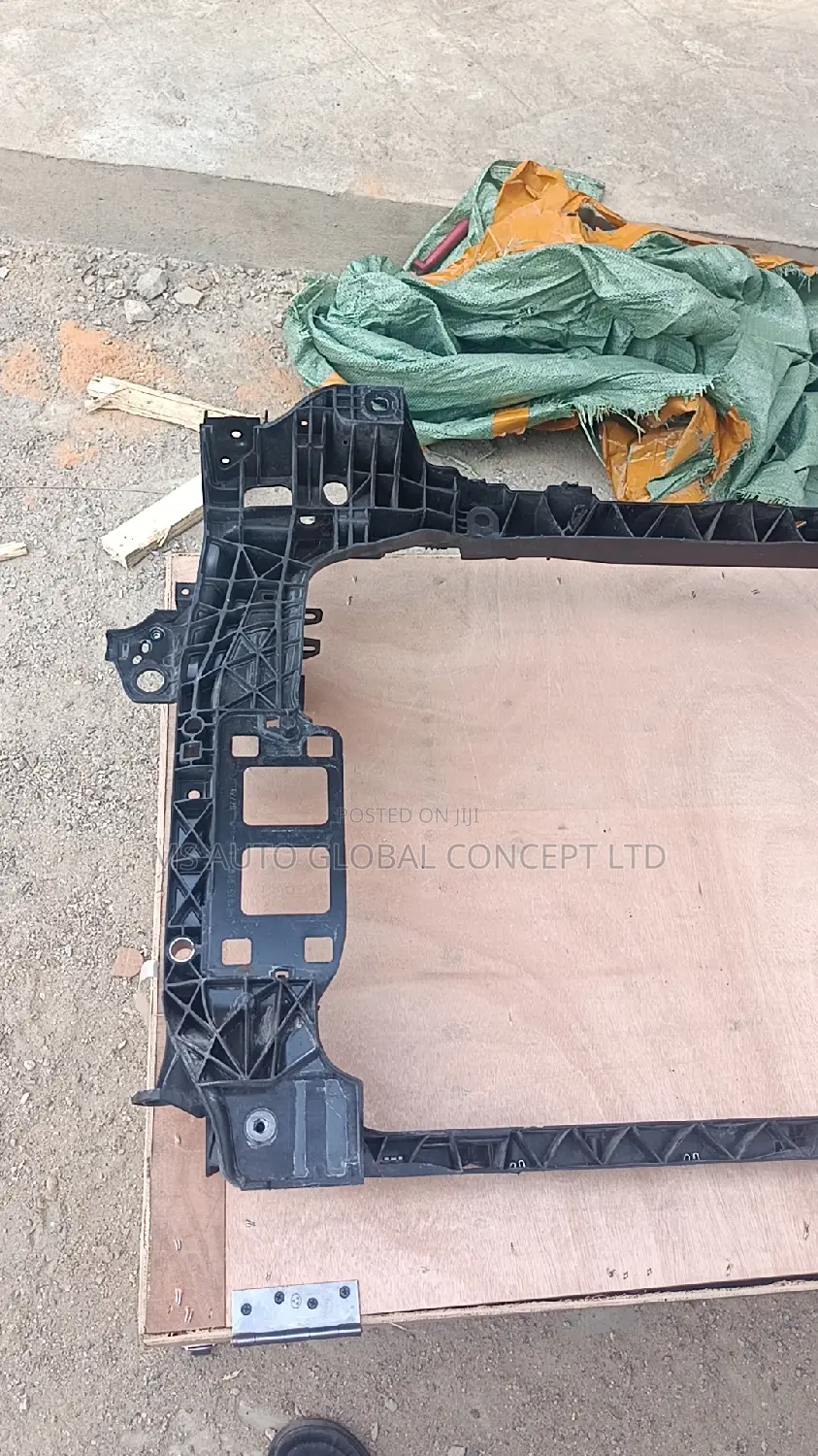 Lamborghini Urus Radiator Support