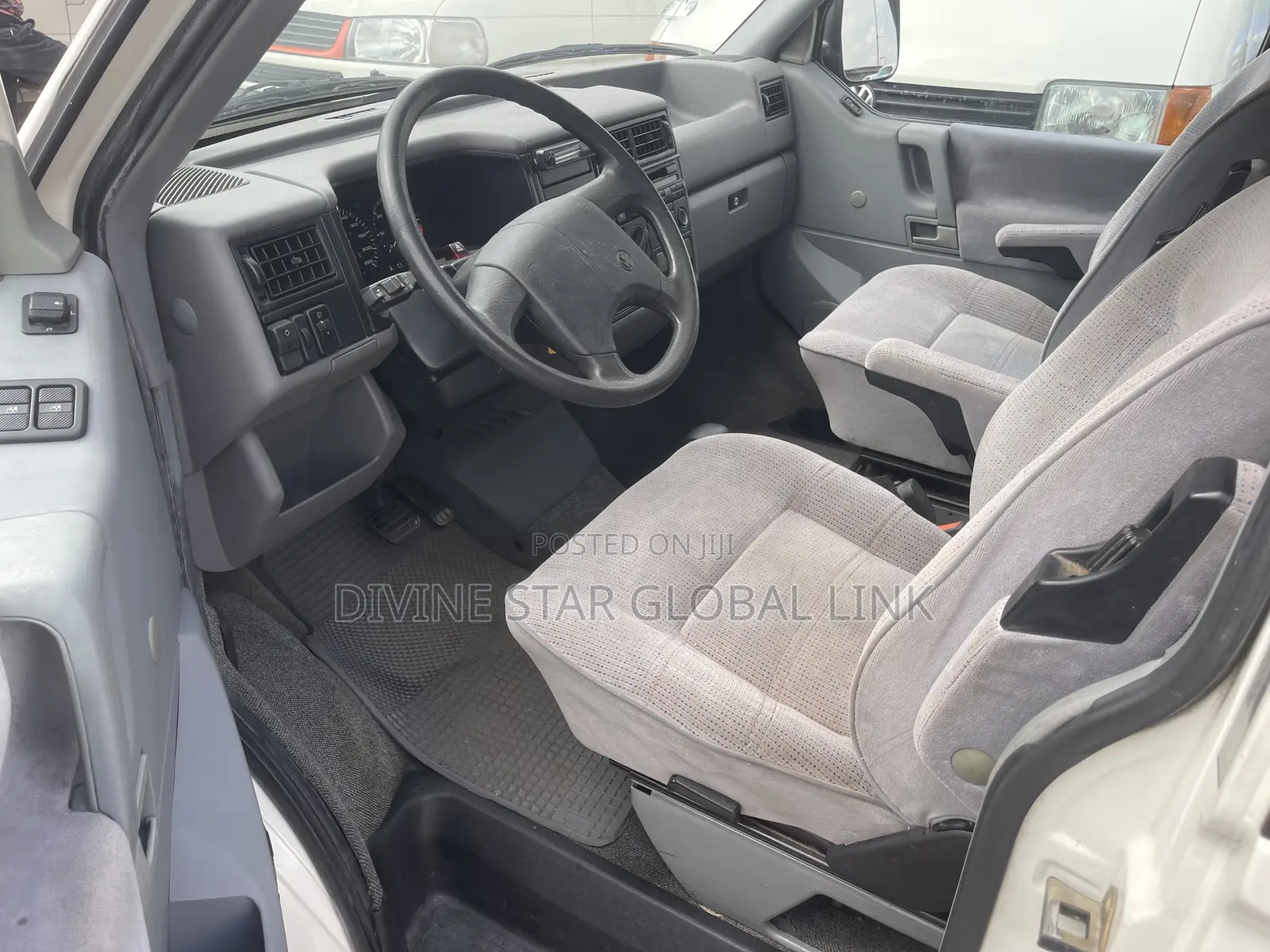 Volkswagen Transporter 2004 Grey