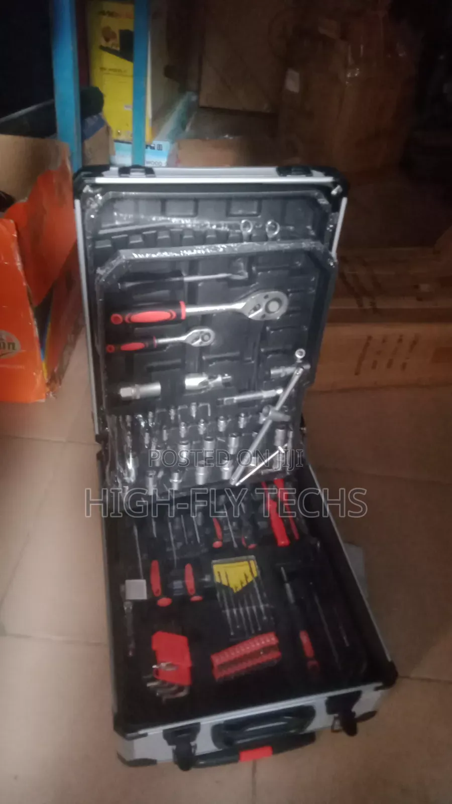 187PCS Tool Set With Combination Wrench Alum Case