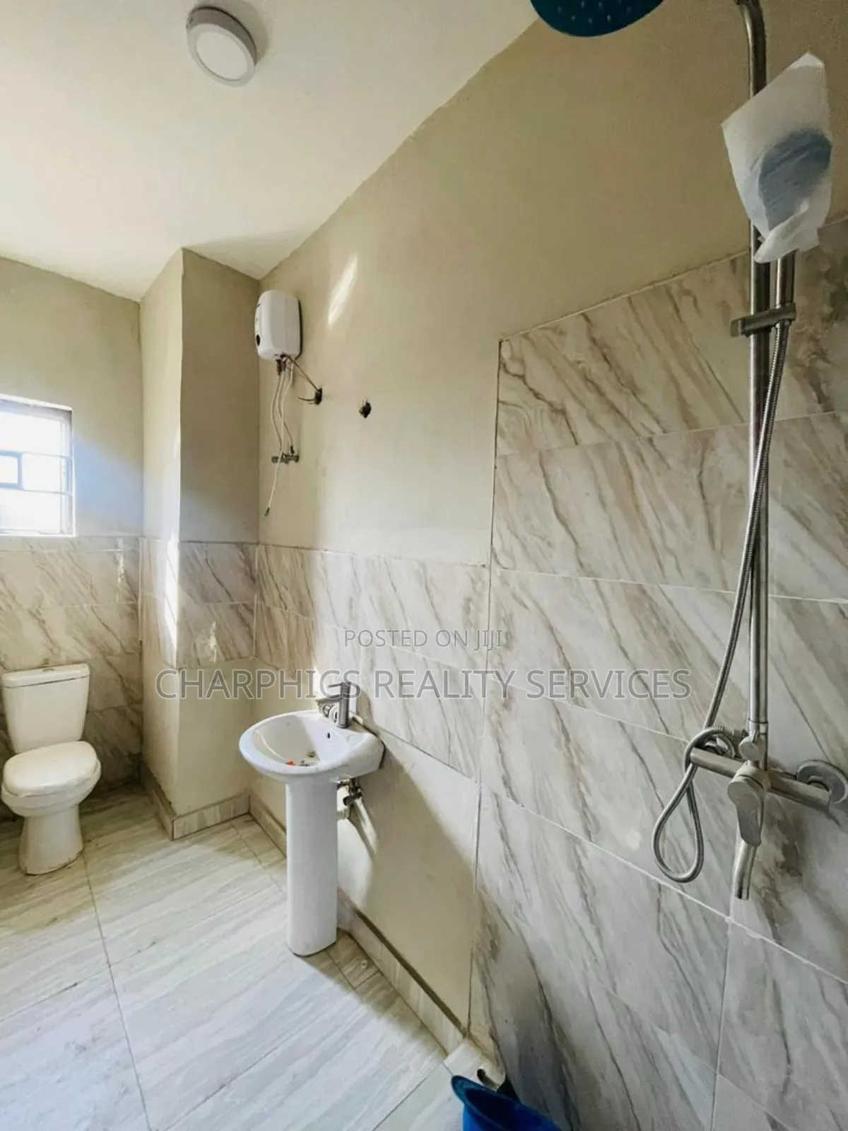 1bdrm Apartment in Surulere for sale