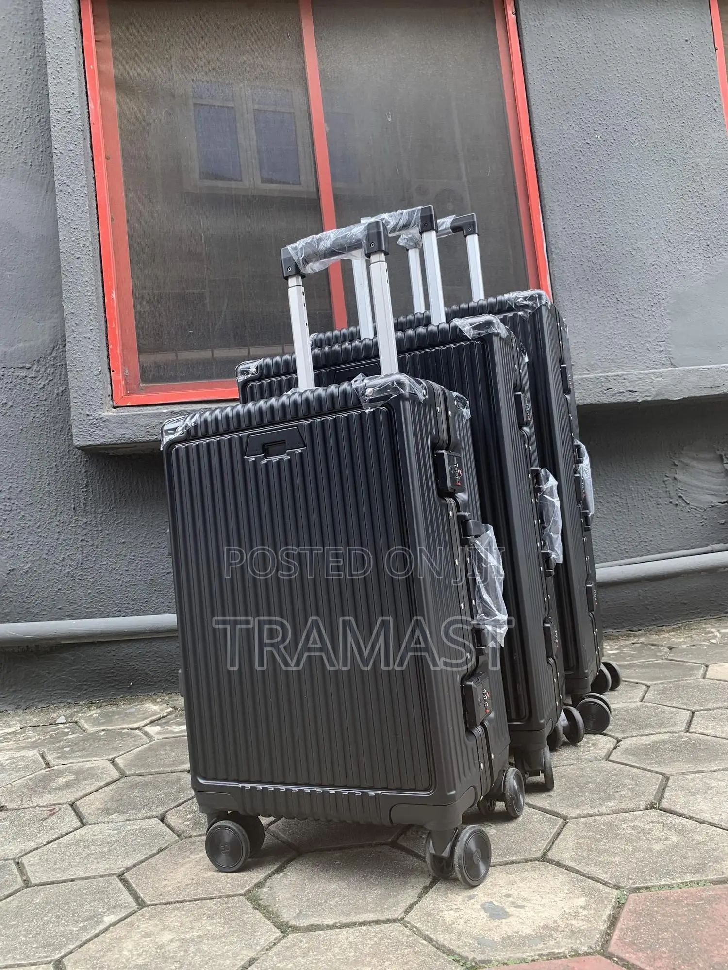 Black Quality Aluminum Travel Lugage