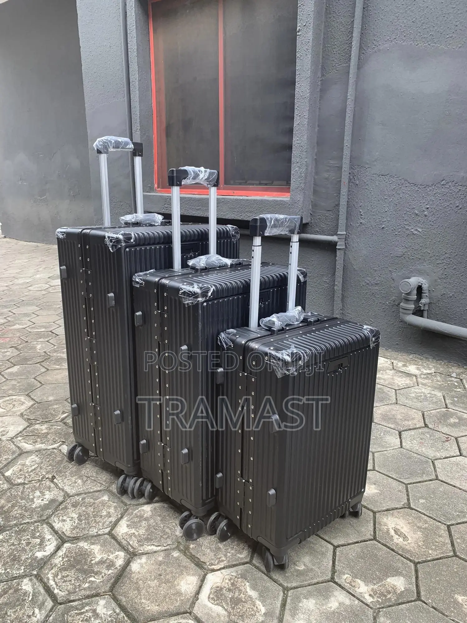 Black Quality Aluminum Travel Lugage