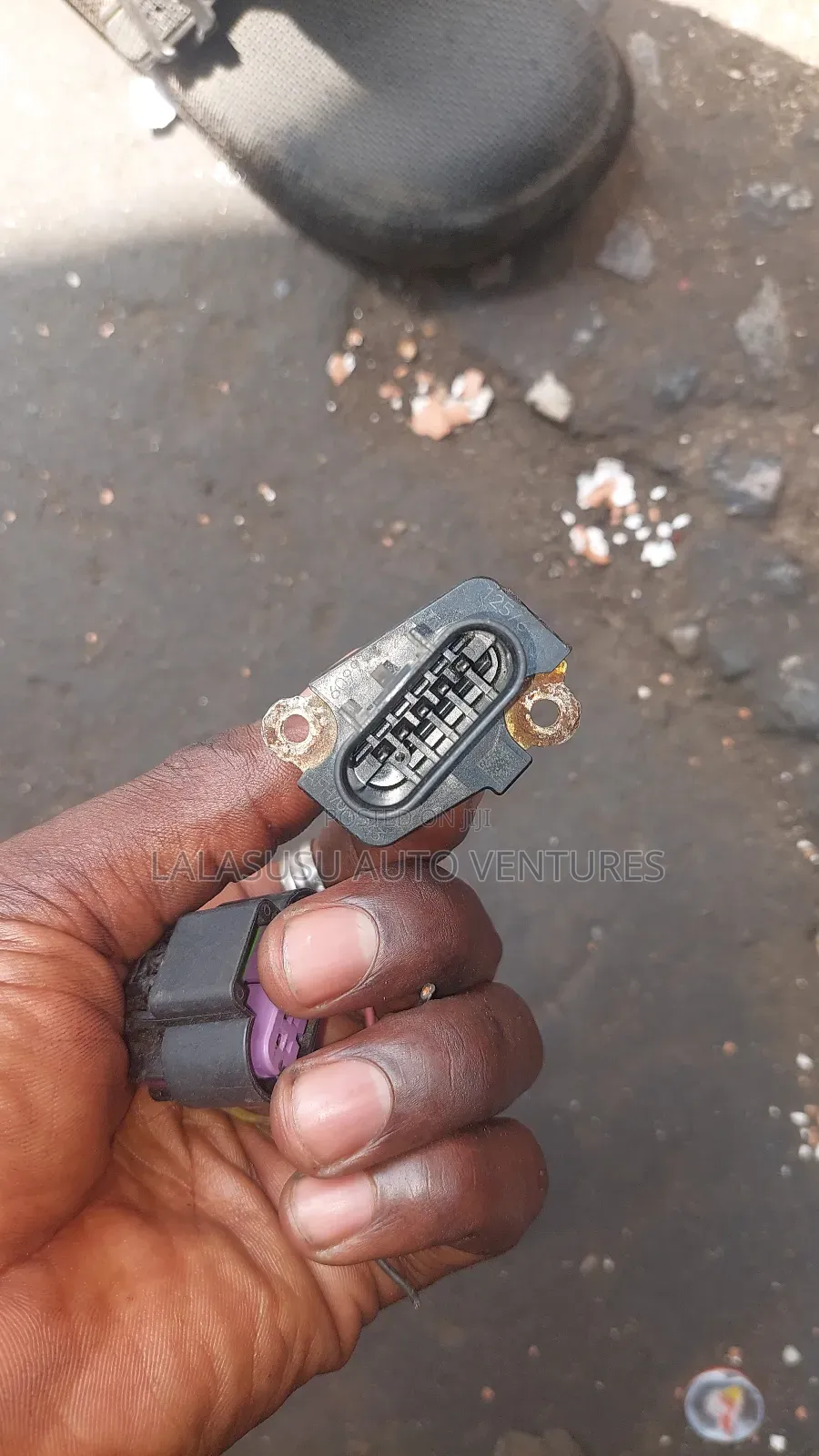 Air Flow Chevrolet H3 Suburban 5 Pin