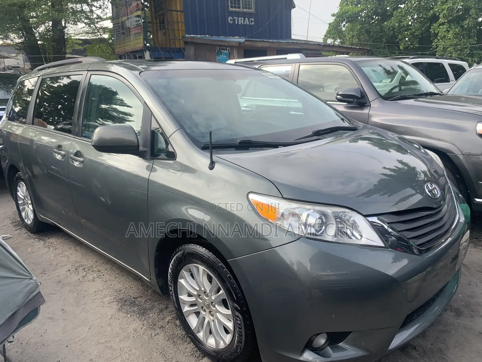 Toyota Sienna Limited AWD 7-Passenger 2013 Gray