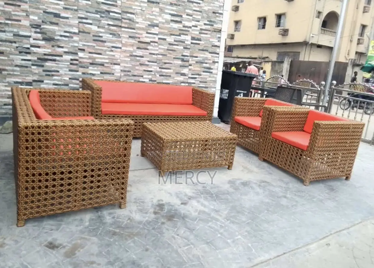 High Quality Plastic Outdoor 7 Seater Chair With Table