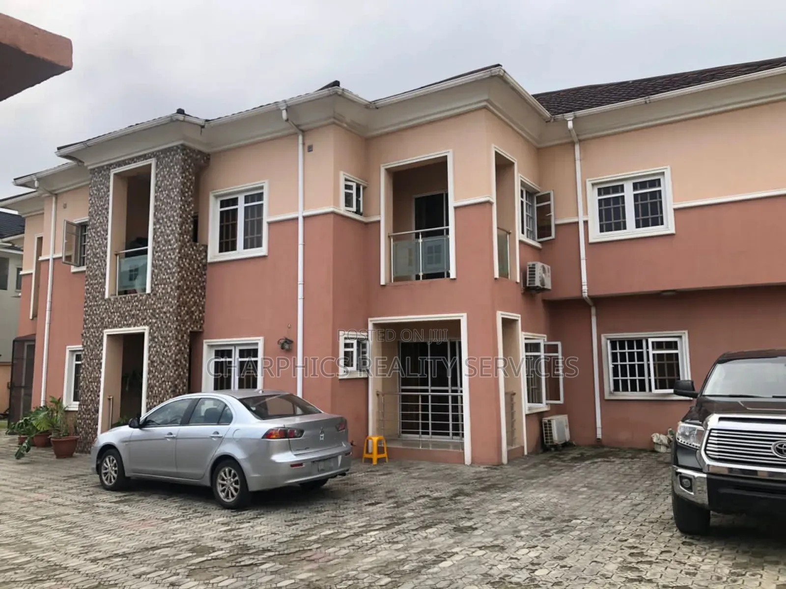 3bdrm Apartment in Lekki for rent
