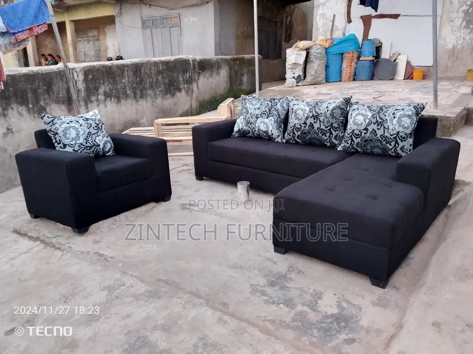 Quality Fabric L Shape Sofas and a Single Seater