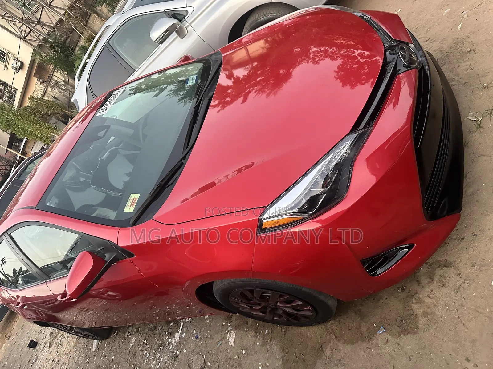 Toyota Corolla LE ECO 4dr Sedan (1.8L 4cyl CVT) 2017 Red