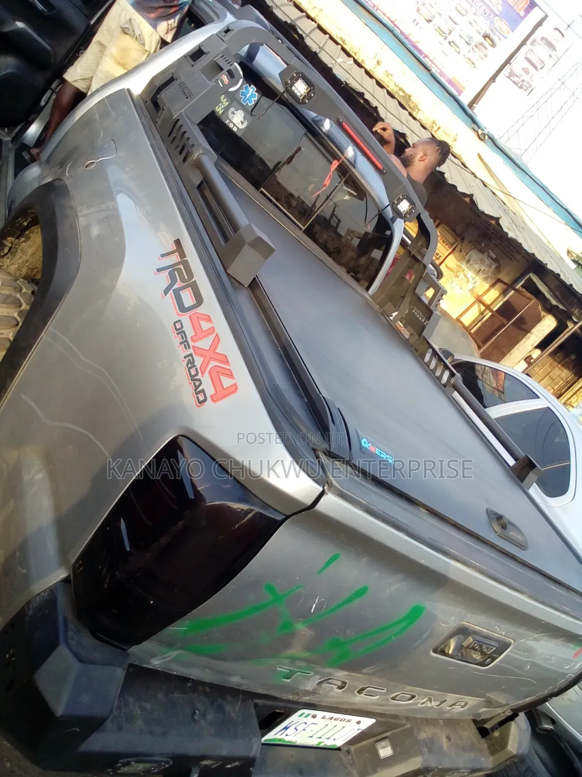 Roller Cover for Toyota Tacoma 6ft