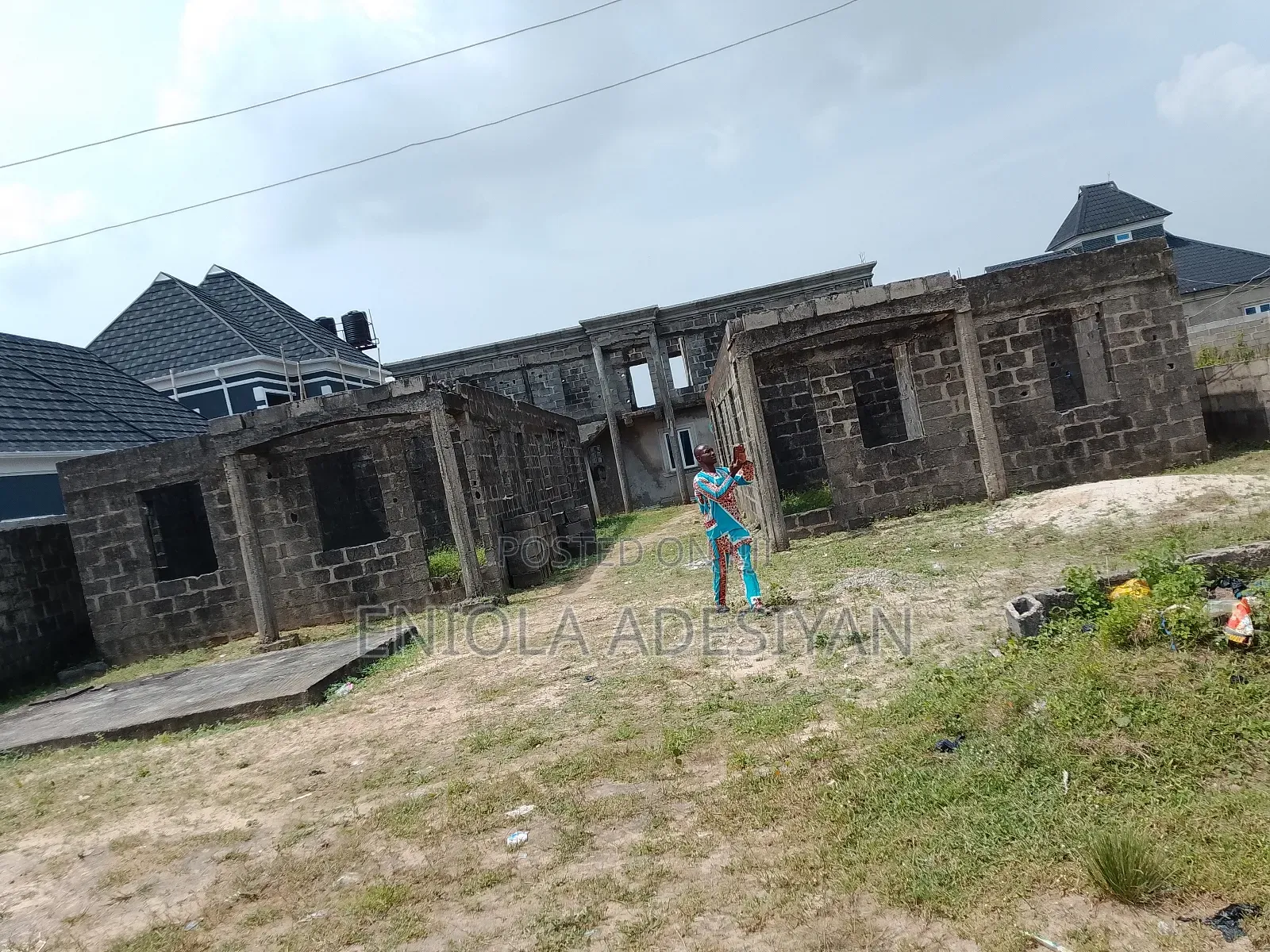 12bdrm Block of Flats in Ikorodu Bomoku Oku, Igbogbo for sale