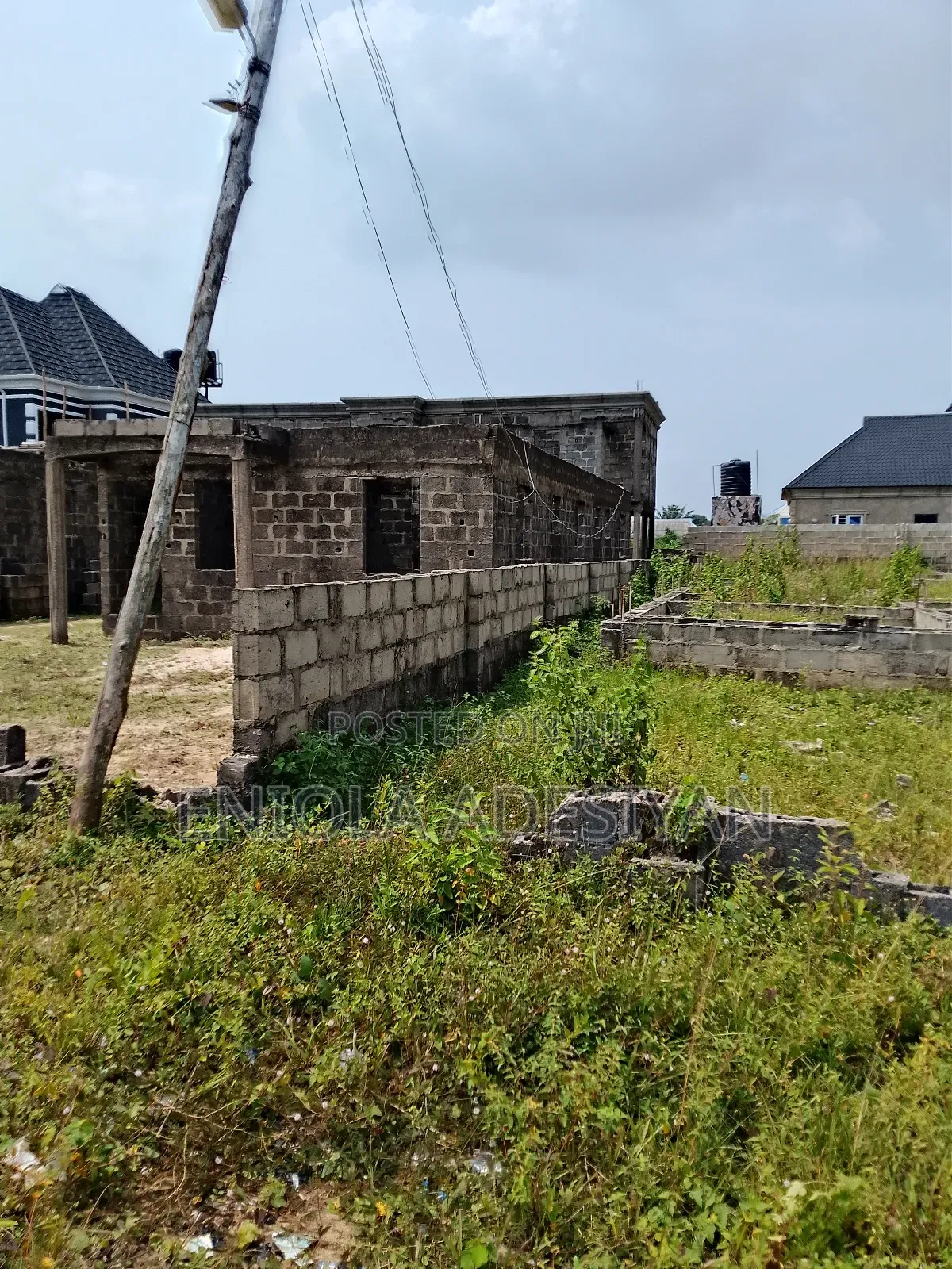 12bdrm Block of Flats in Ikorodu Bomoku Oku, Igbogbo for sale