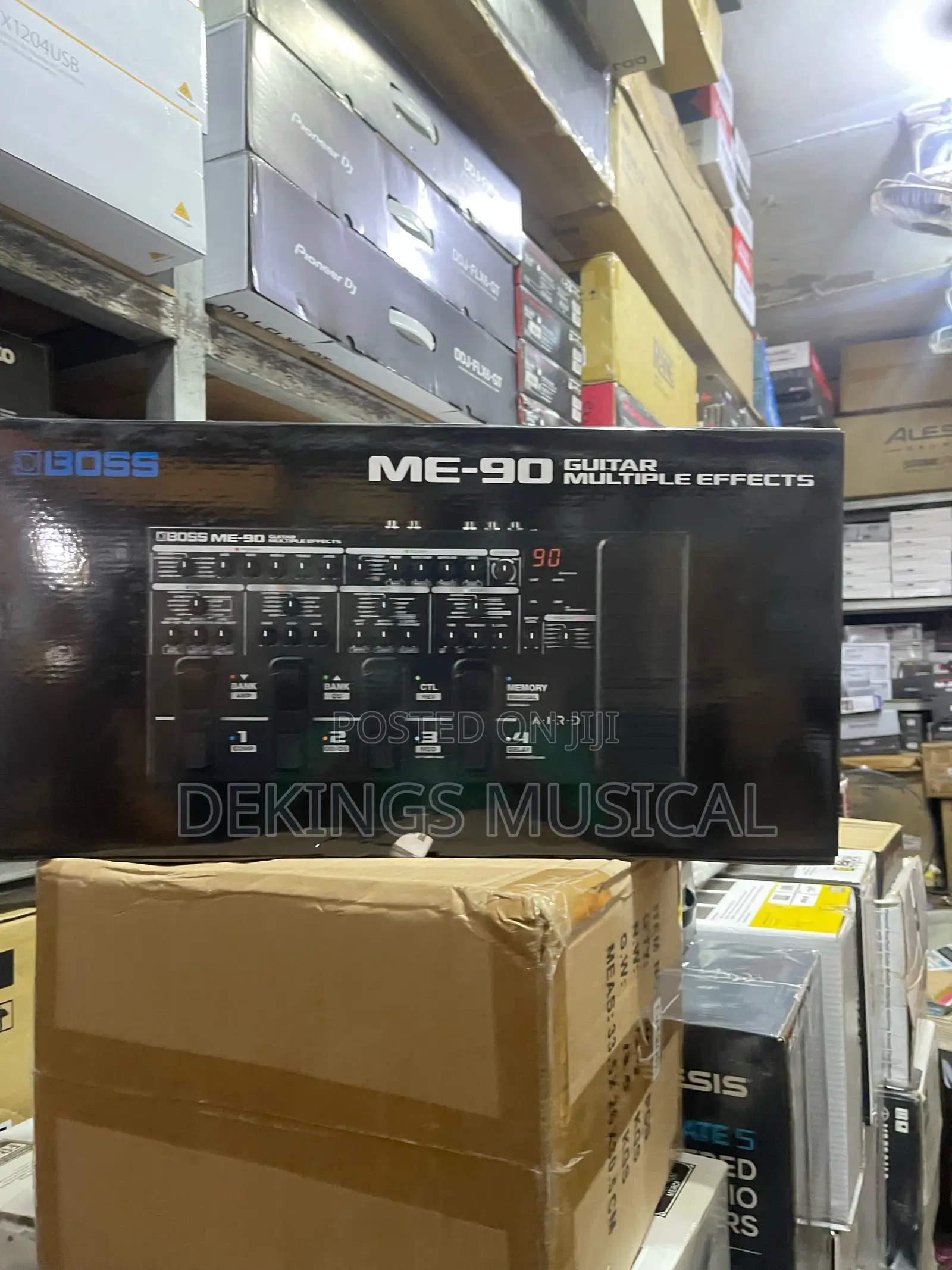 Boss Me-90 Guitar Multi Effects Pedal