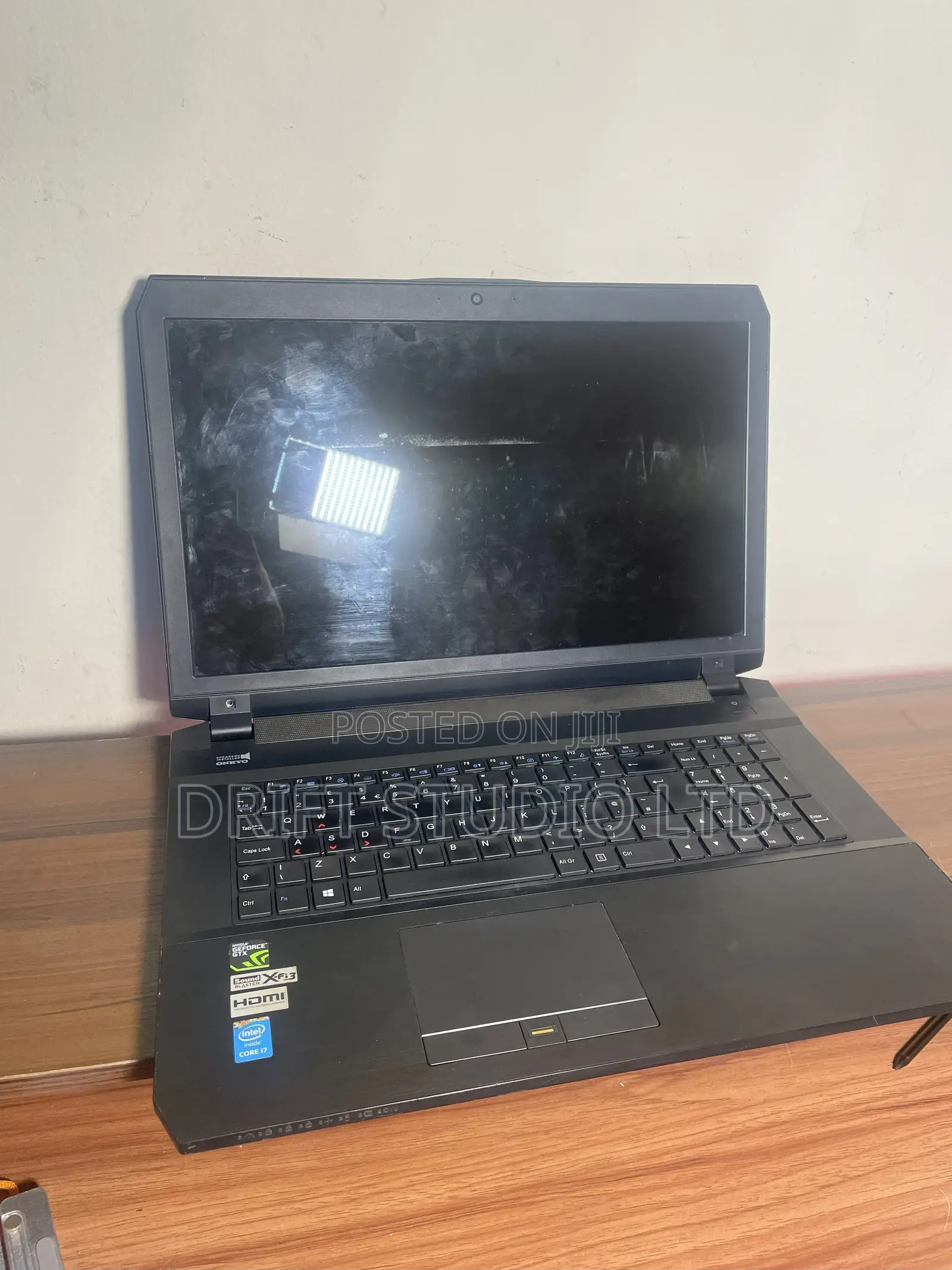 Laptop Clevo P17SM 8GB Intel Core I7 SSD 500GB