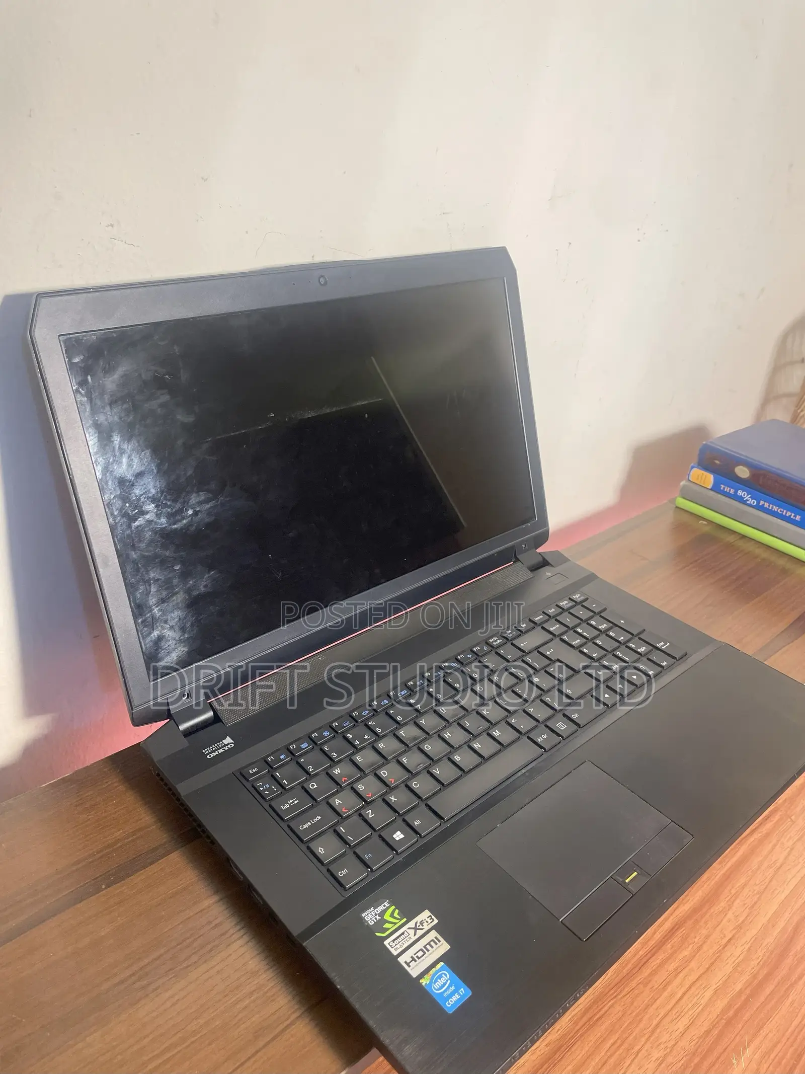 Laptop Clevo P17SM 8GB Intel Core I7 SSD 500GB