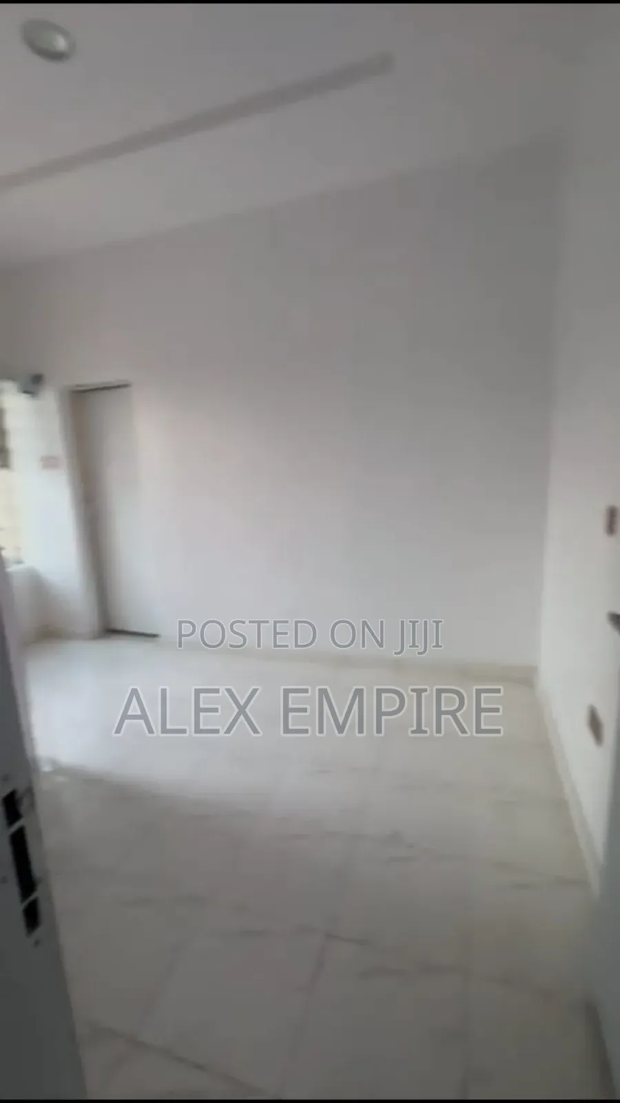 Mini Flat in Ago Palace for rent