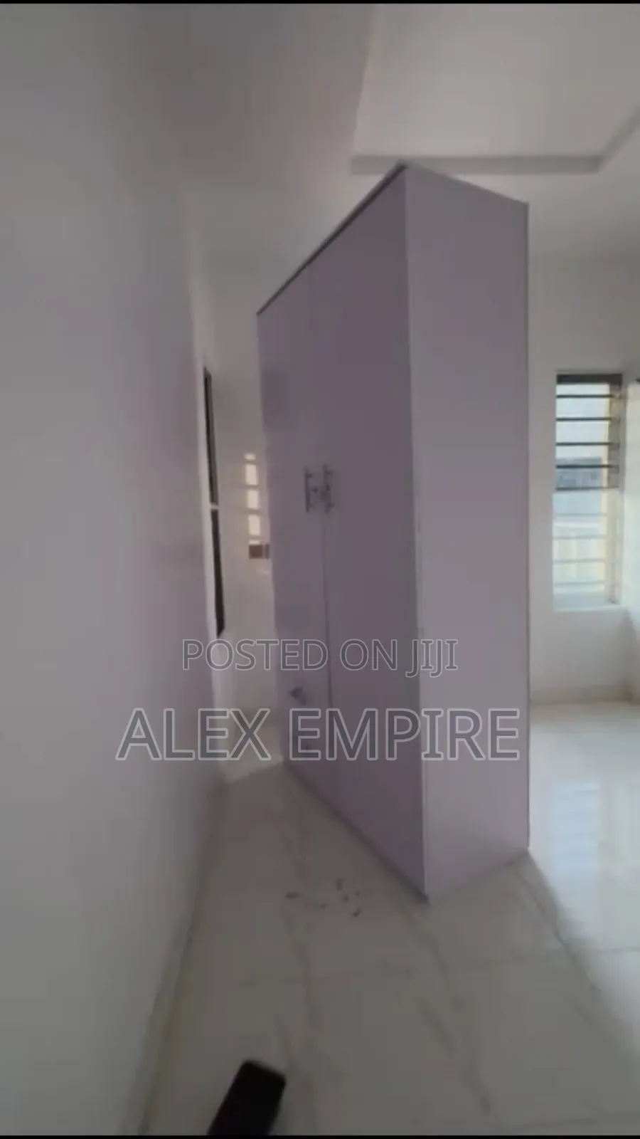 Mini Flat in Ago Palace for rent