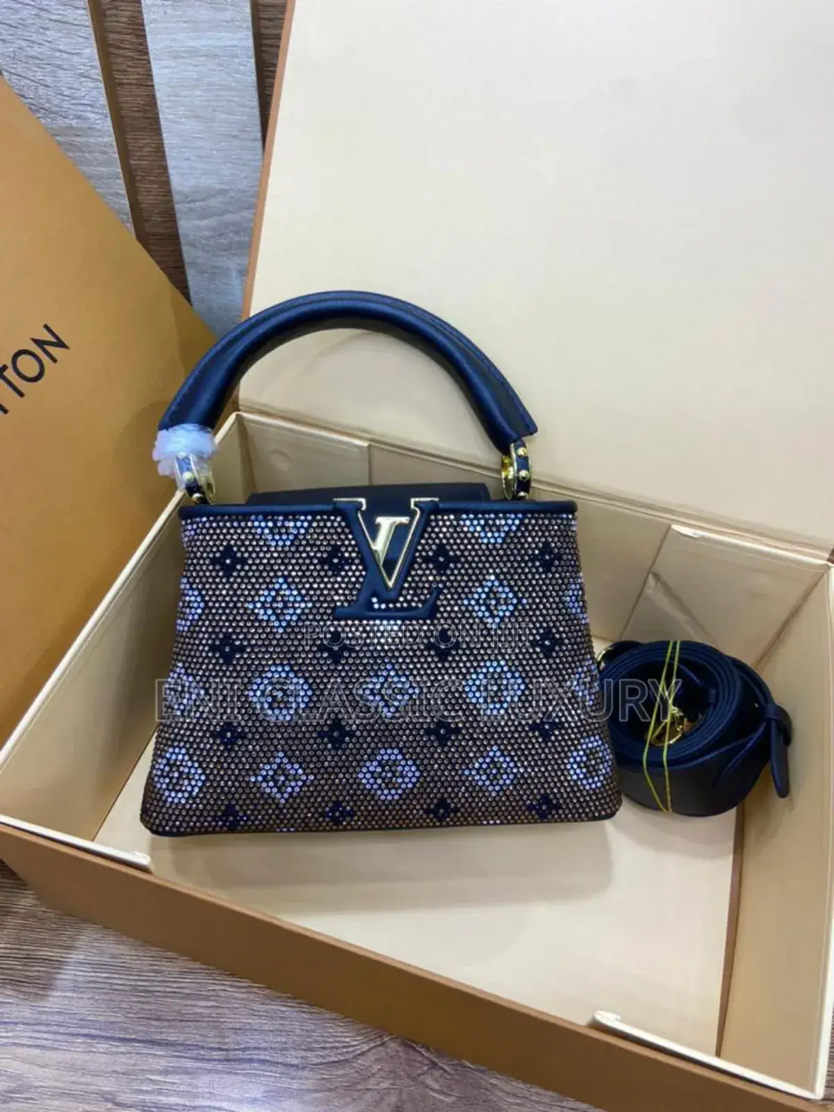 Just Unique Luxury Women Handbags Louis Vuitton Available