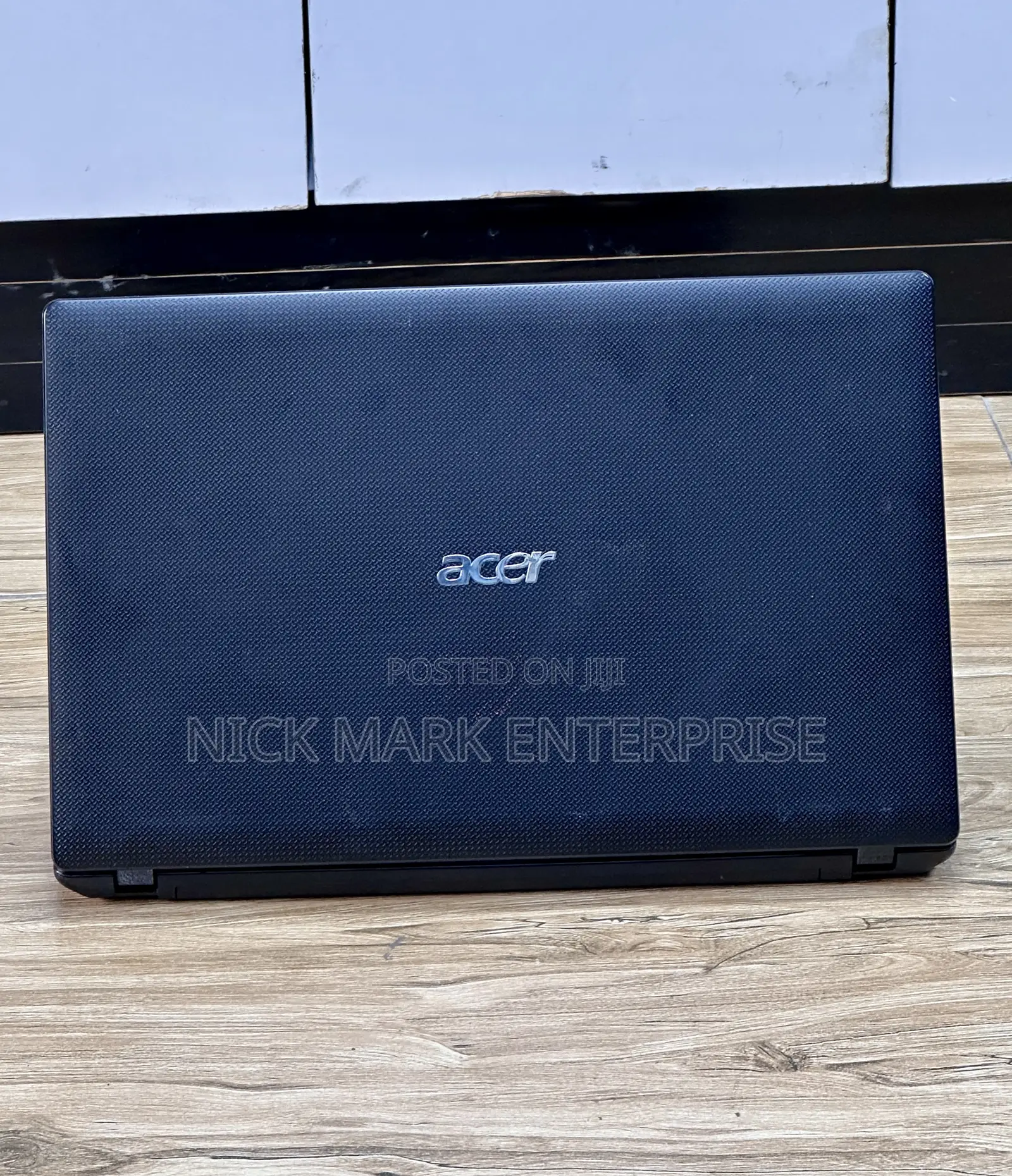 Laptop Acer Aspire 5560 8GB AMD HDD 500GB