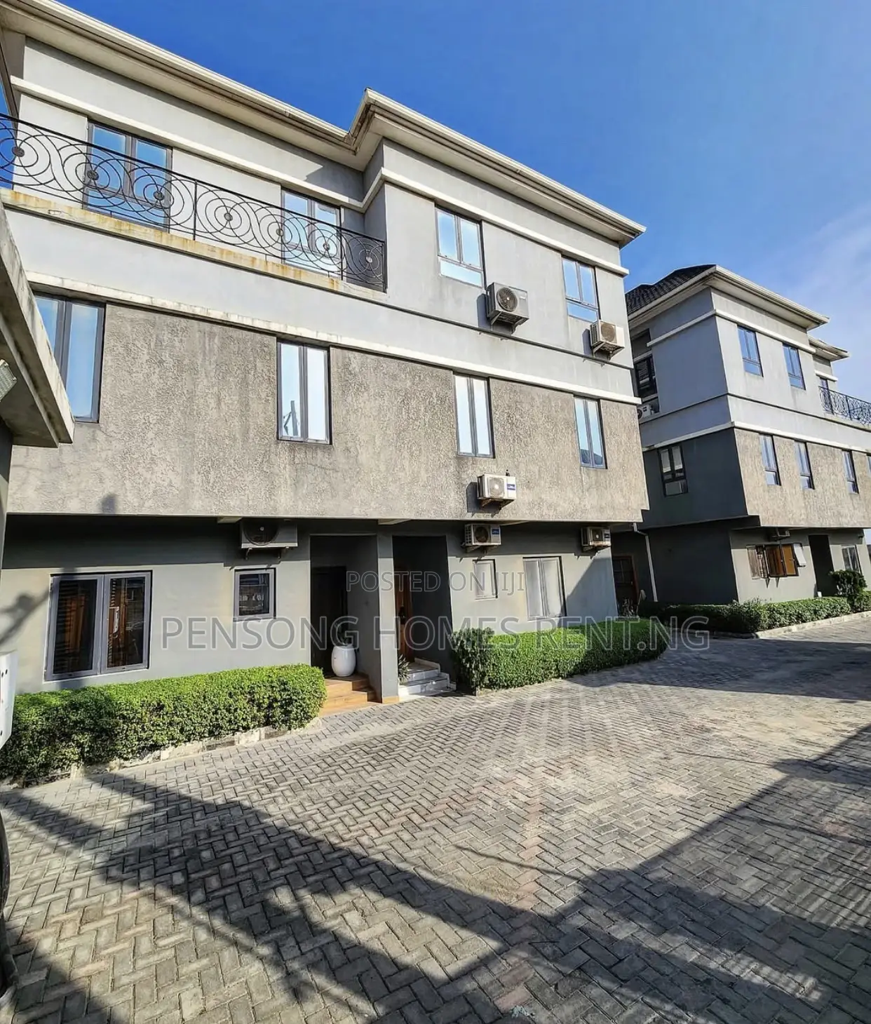 4bdrm Duplex in Lekki Right for rent