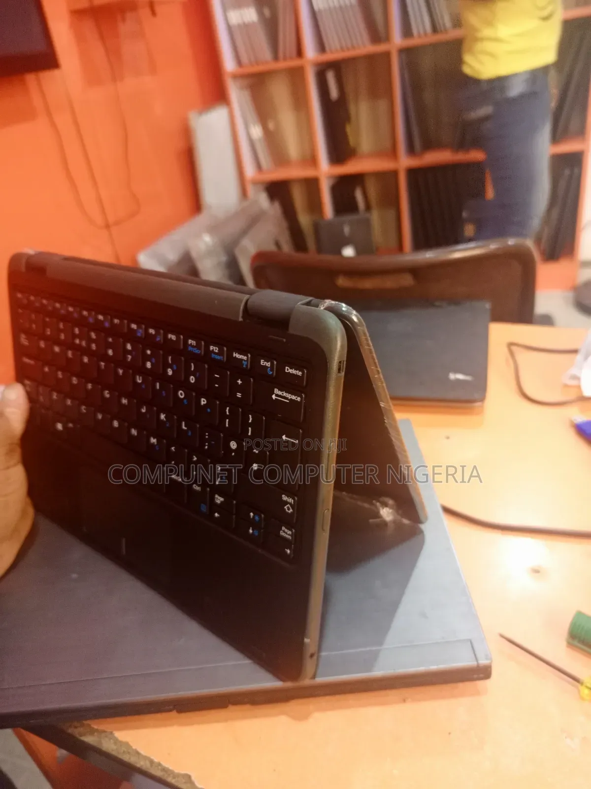 Laptop Dell Latitude 11 3190 4GB Intel Celeron SSD 256GB