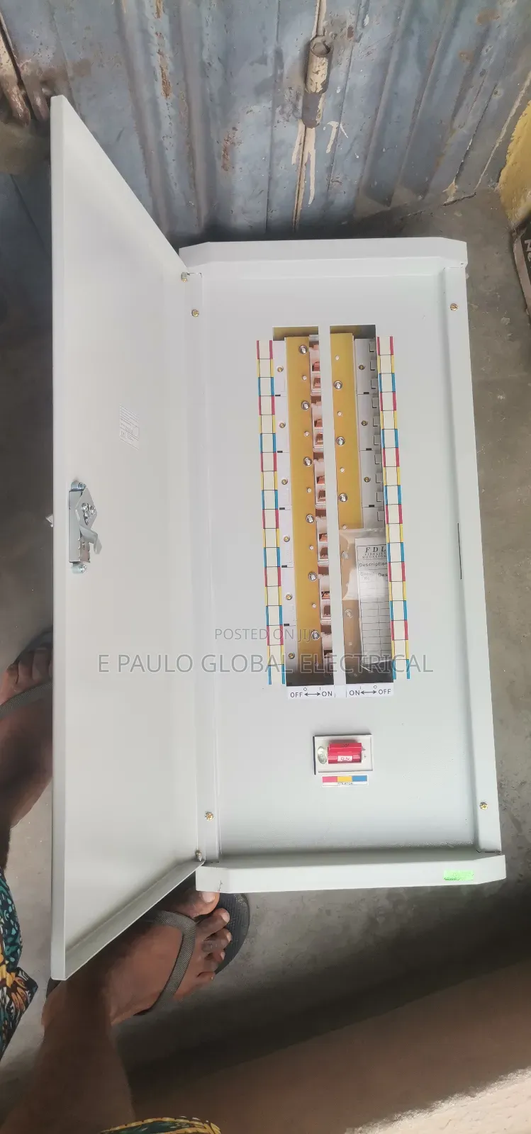 D12 Distribution Board 36fuse Breaker