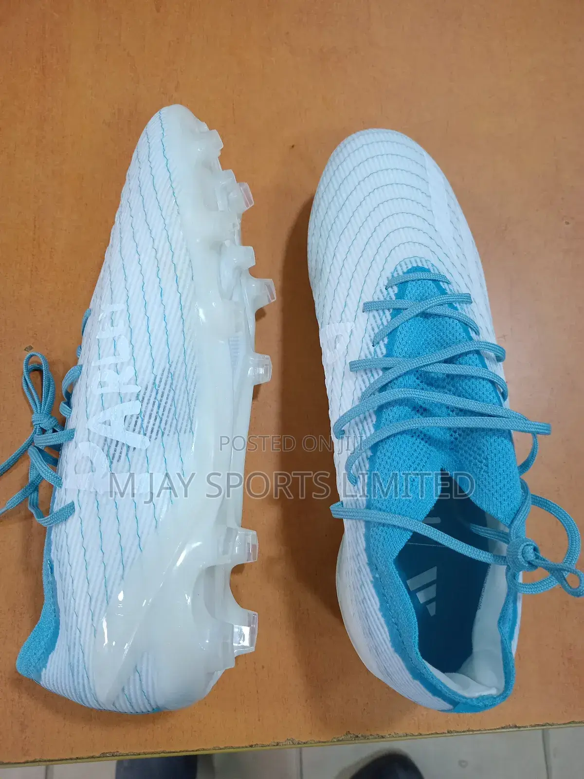Quality Adidas Football Boot 40-46