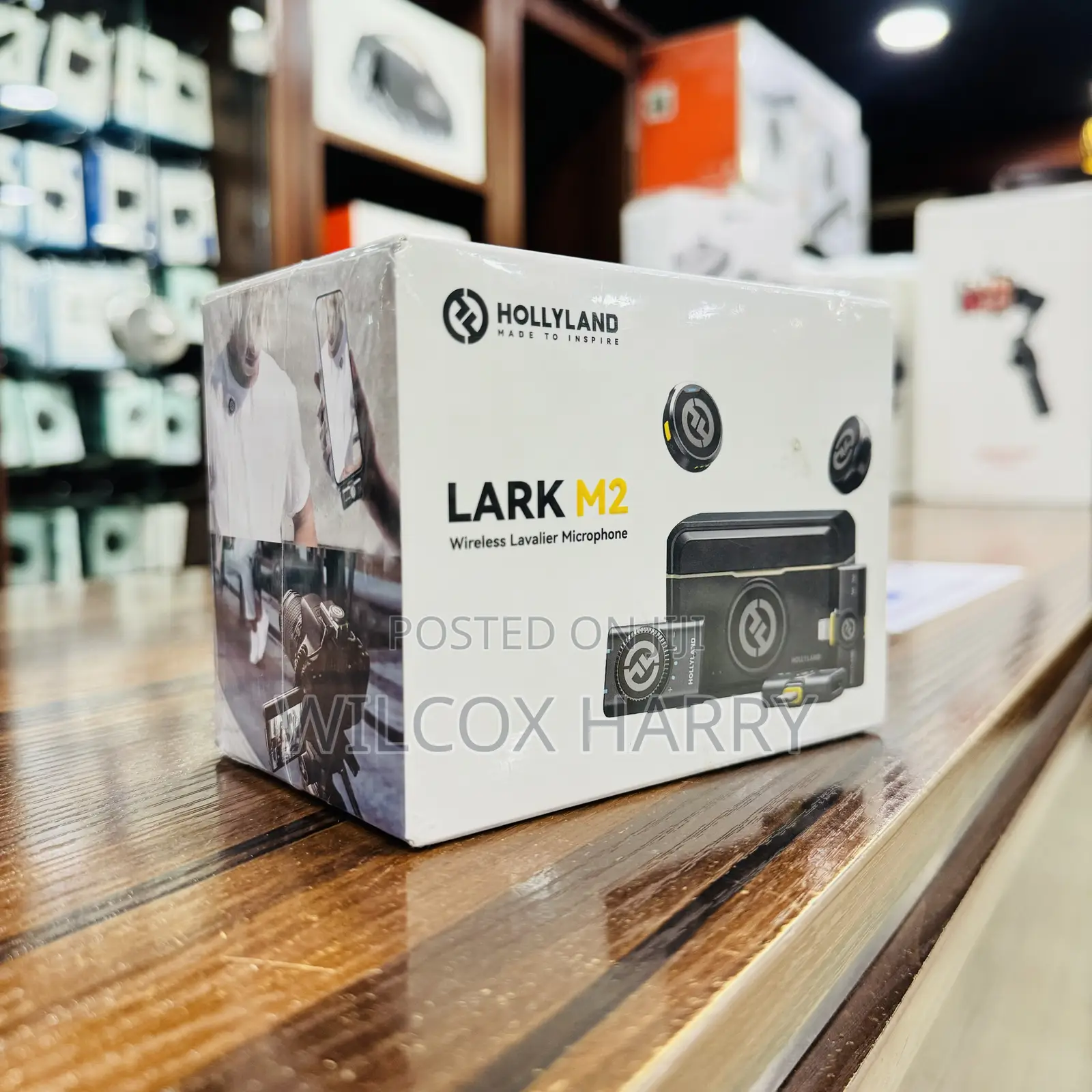 Hollyland Lark M2 - Wireless Lavalier Microphone
