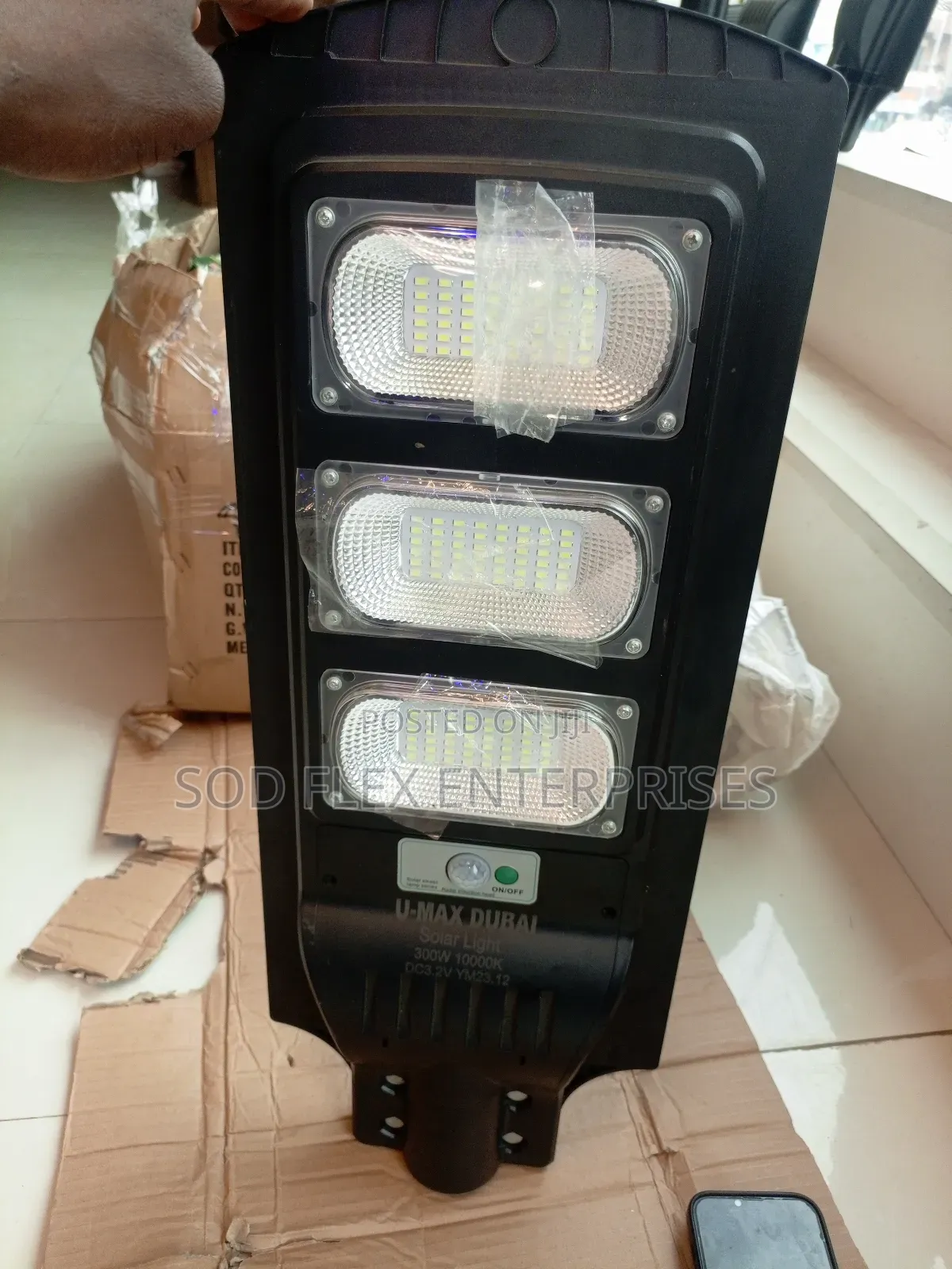 300 Watts Solar Floor Street Lights