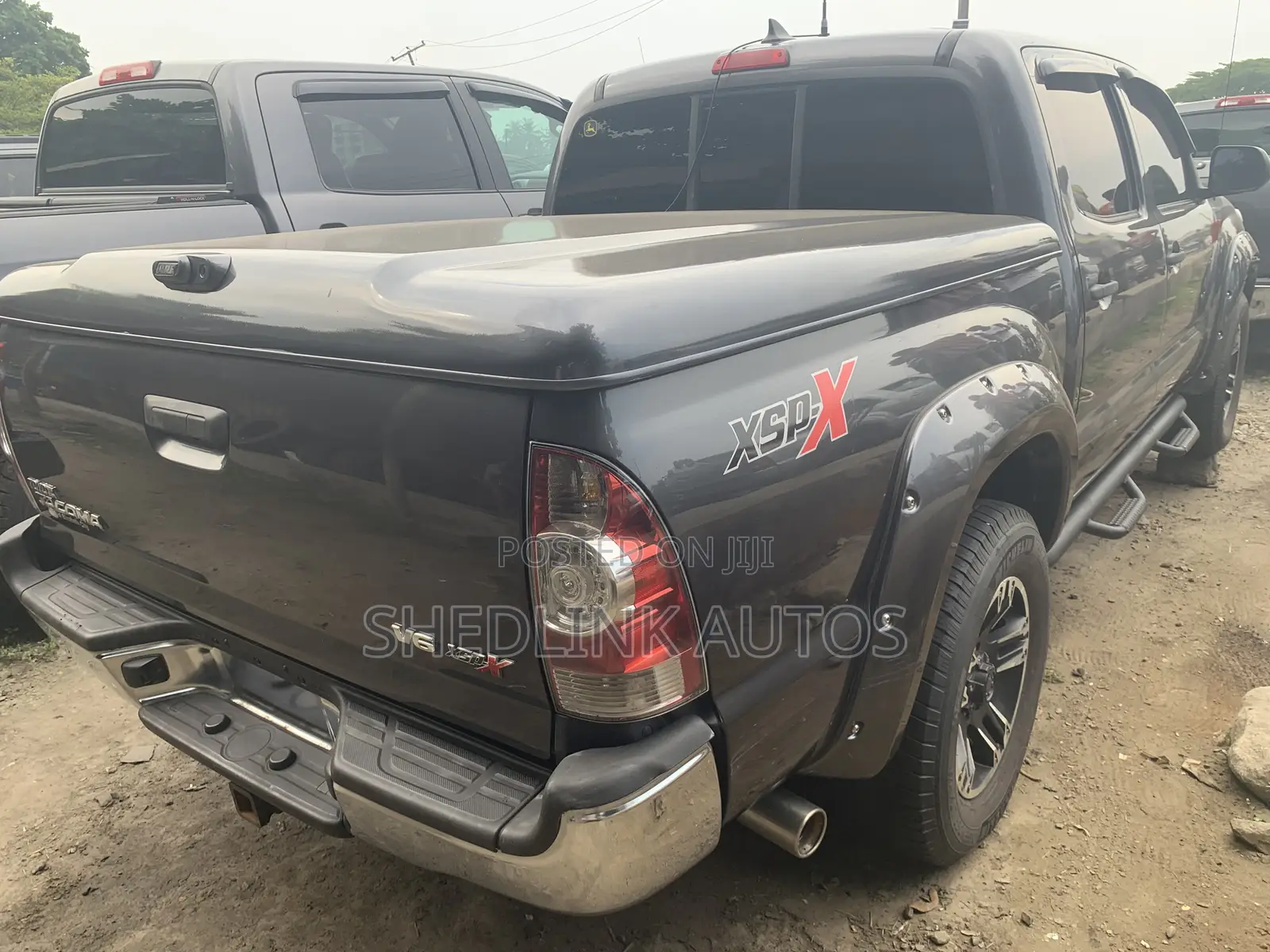Toyota Tacoma 2015 Gray