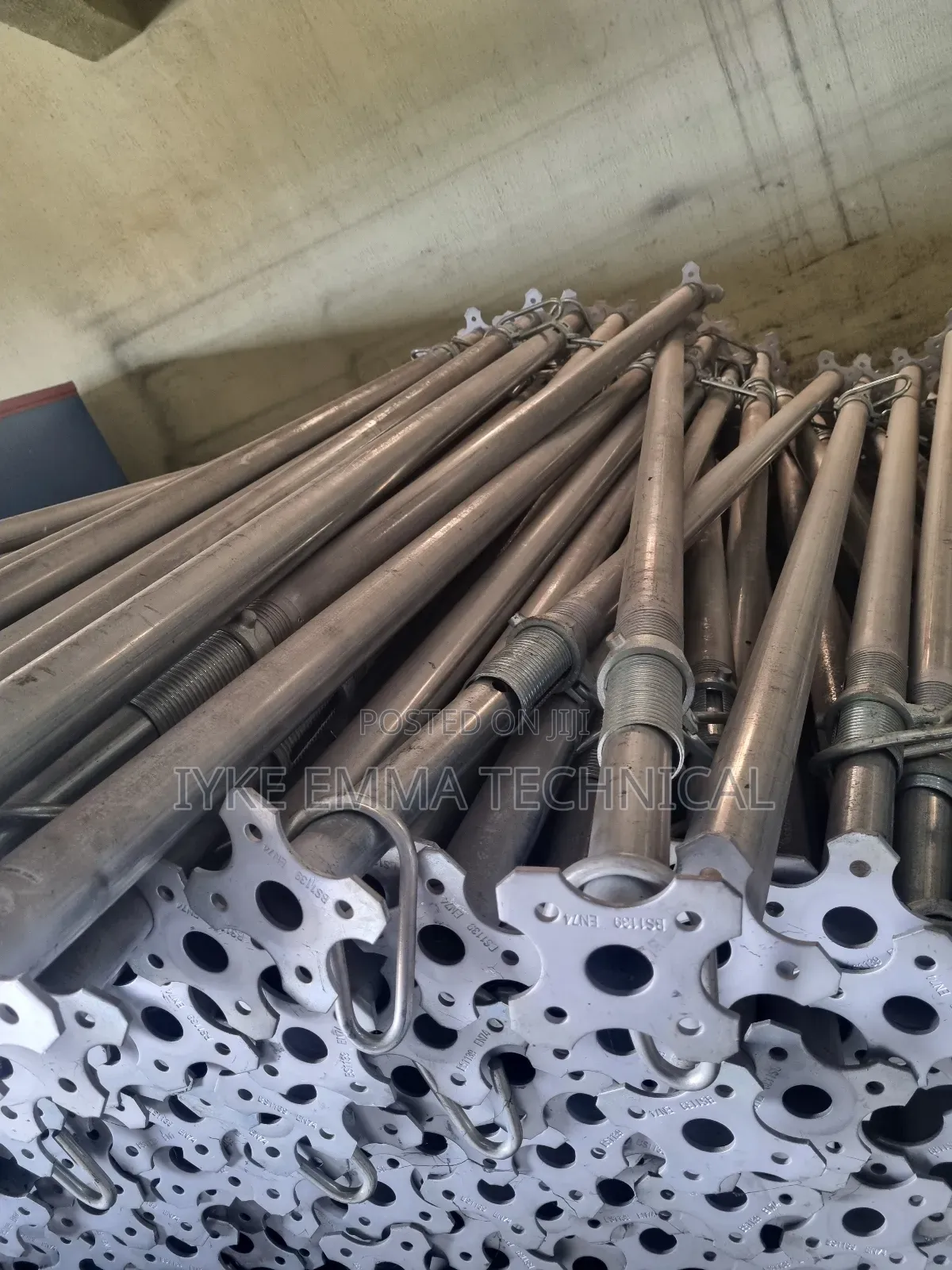 4 Meters Galvanised Acrow Props / Pipe