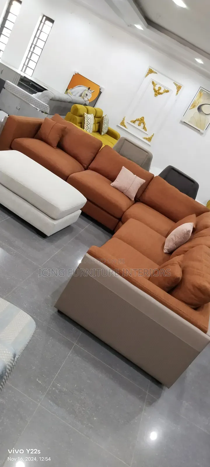 Imported L-Shaped Turkey Chair