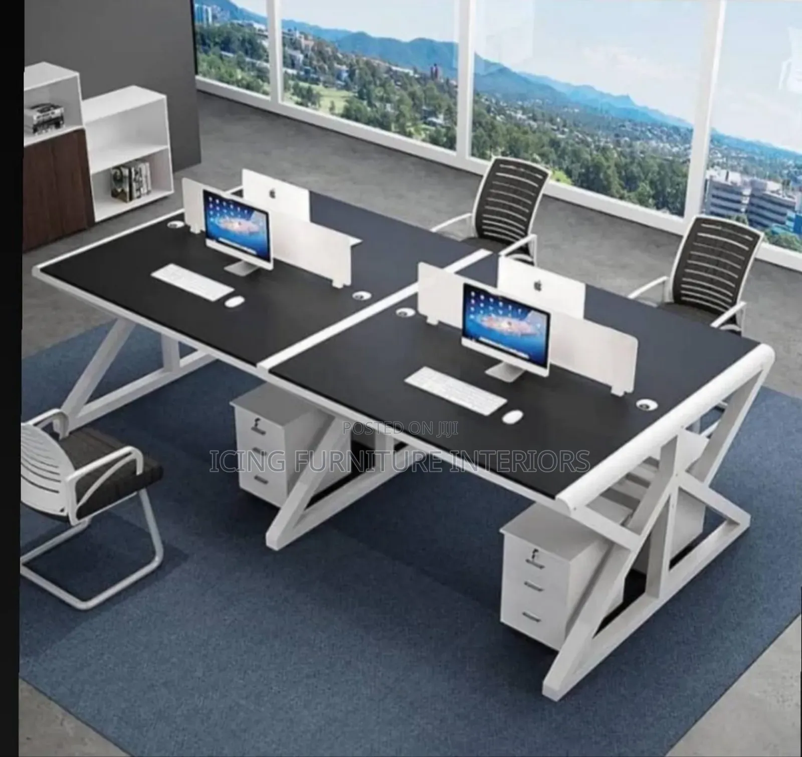 Top Quality Office Workstation With 4 Seating Capacity