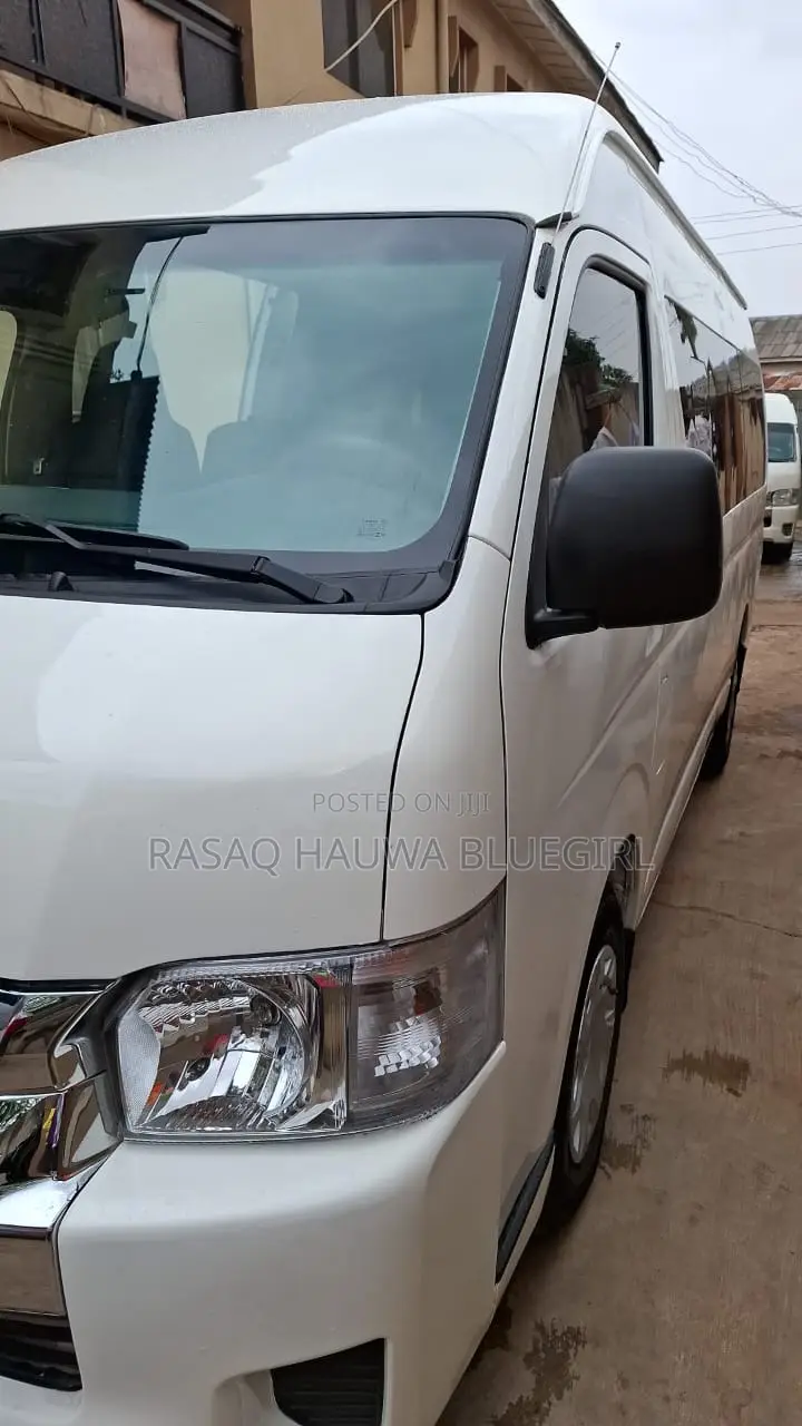 It Christmas Season Call Us for Your Bus Hire