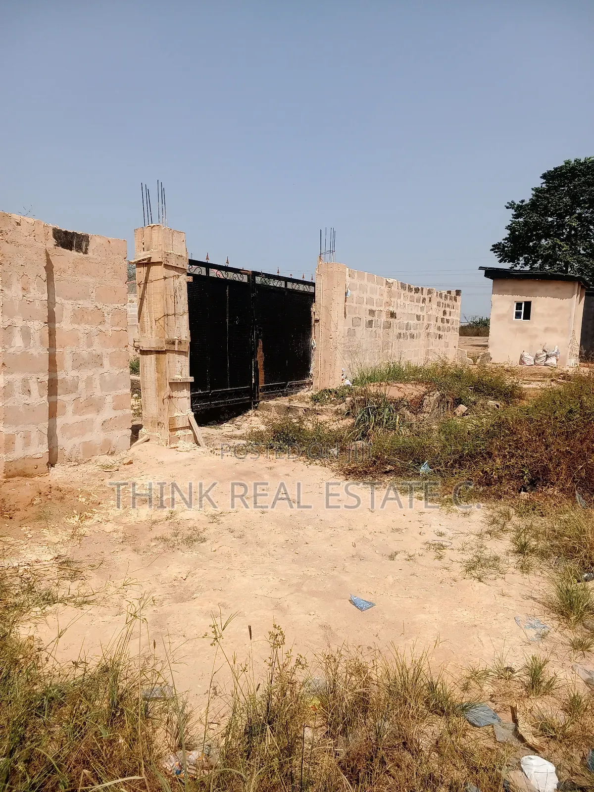 100/300 Land at Sapele Road,Benin Going for 50m Negotiable