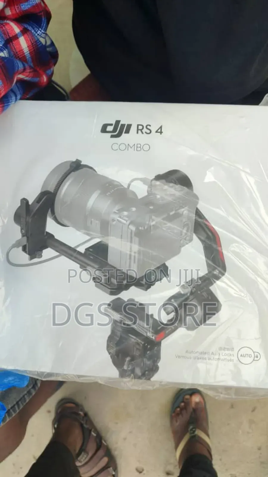 DJI RS 4 Combo Gimbal Stabilizer