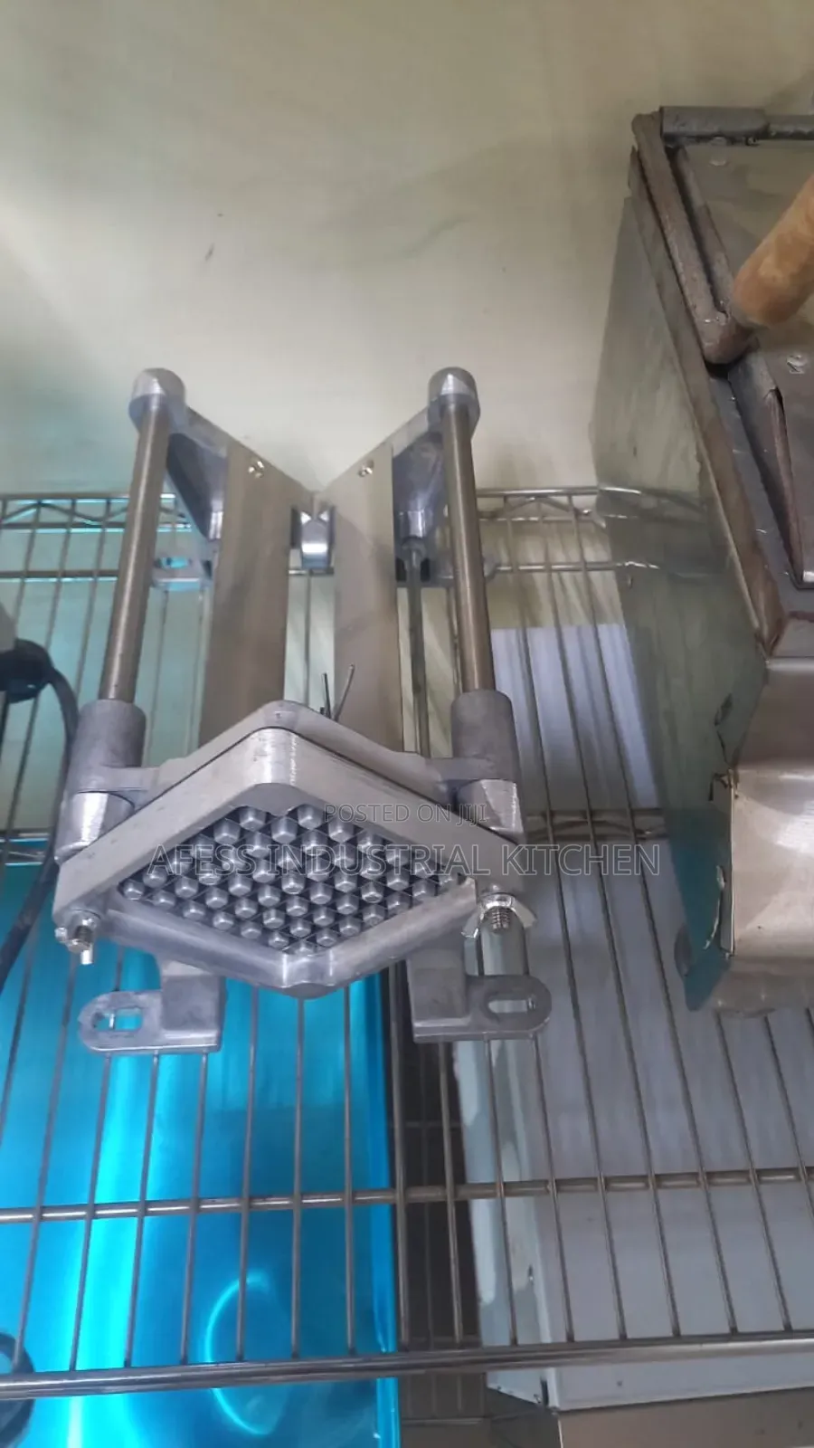 Potatoes Cutter