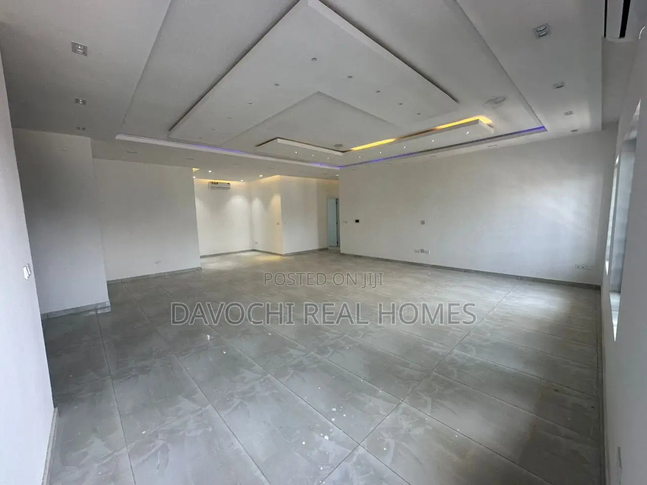 3bdrm Penthouse in Parkview Estate for rent